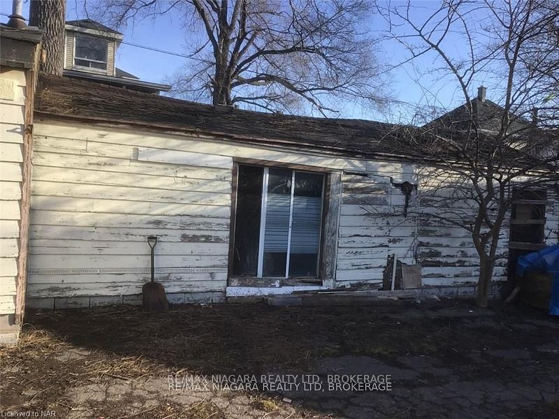 4541 Crysler Avenue Property Photo 8