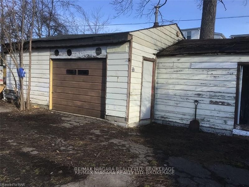 4541 Crysler Avenue Property Photo 9