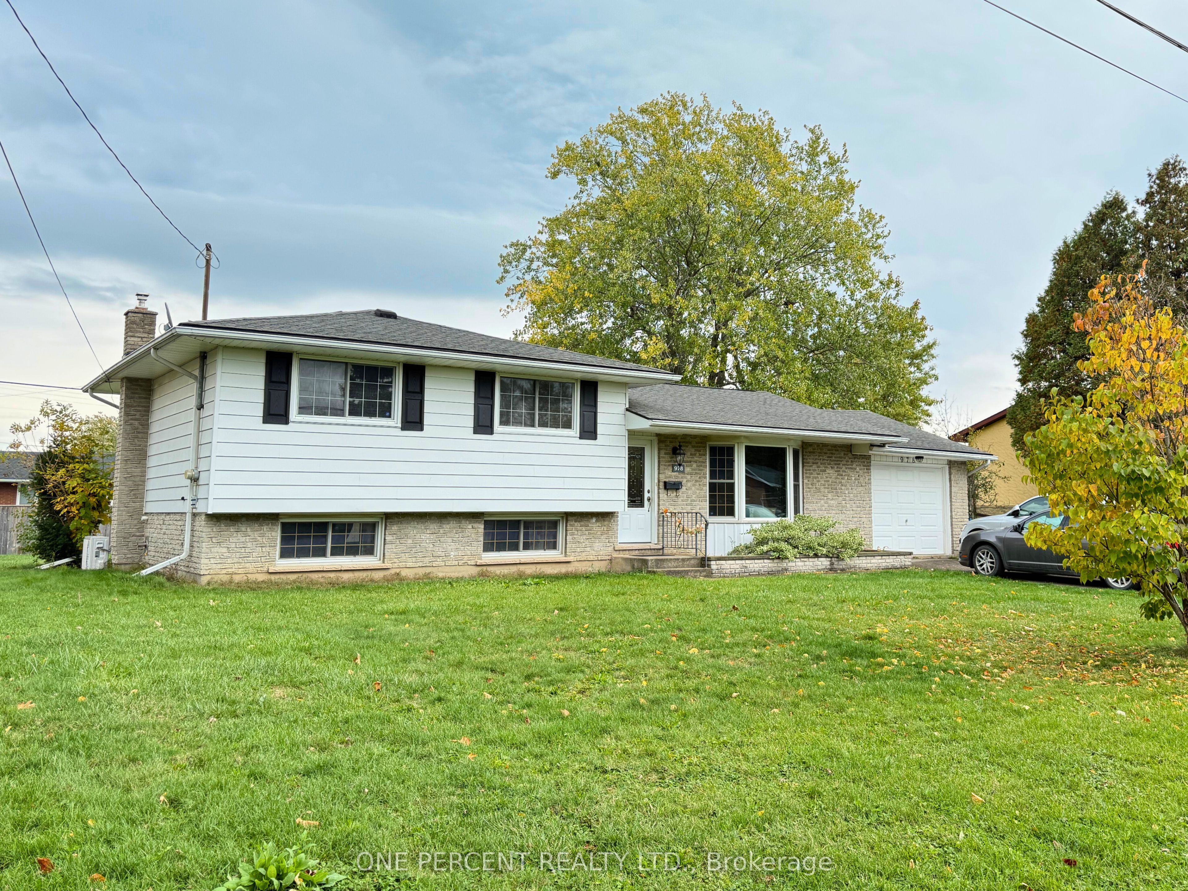 978 Ferndale Avenue Property Photo 1