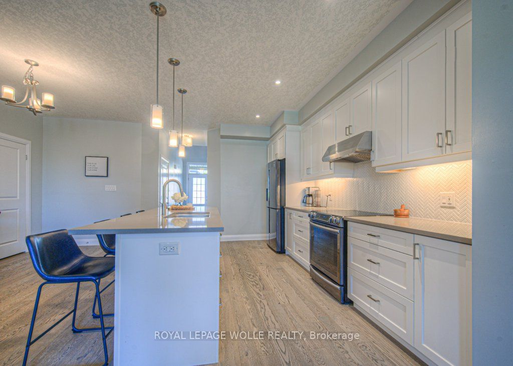 286 Tall Grass Crescent Property Photo 13