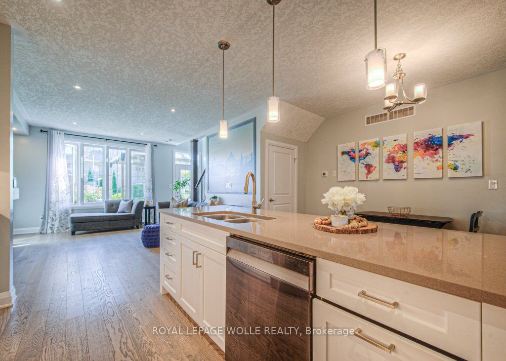 286 Tall Grass Crescent Property Photo 18