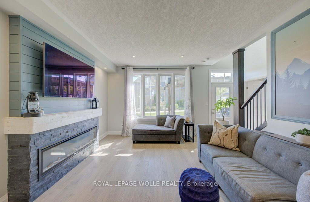 286 Tall Grass Crescent Property Photo 21