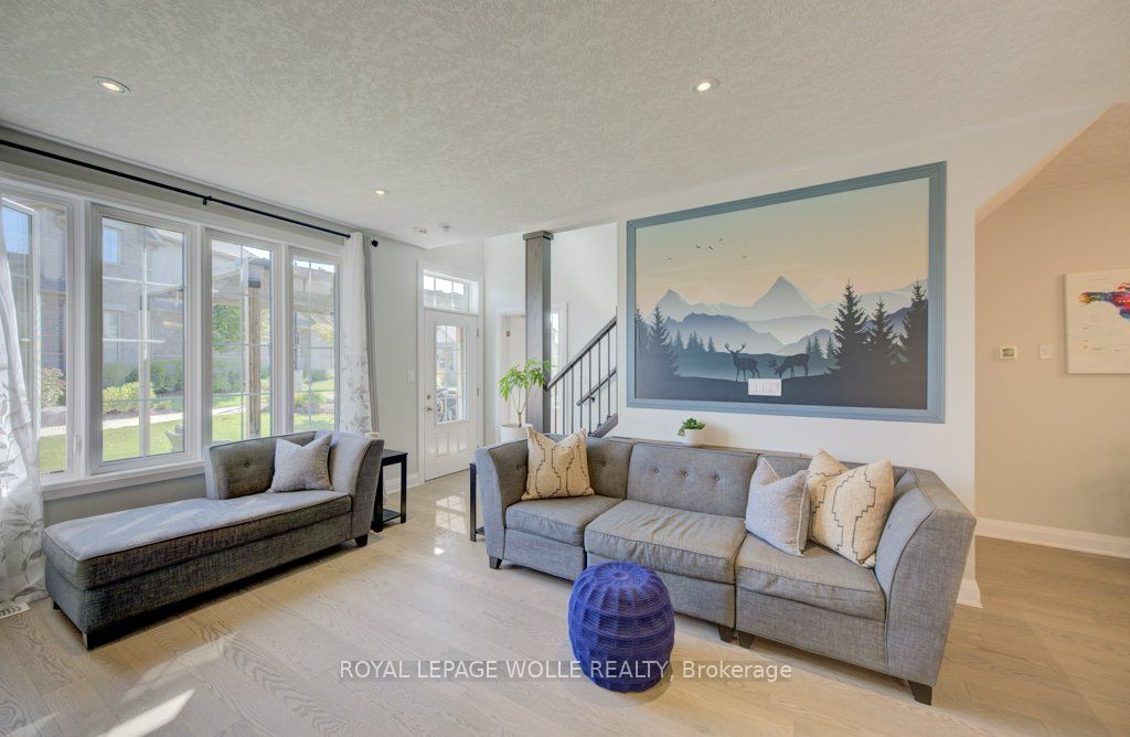 286 Tall Grass Crescent Property Photo 23