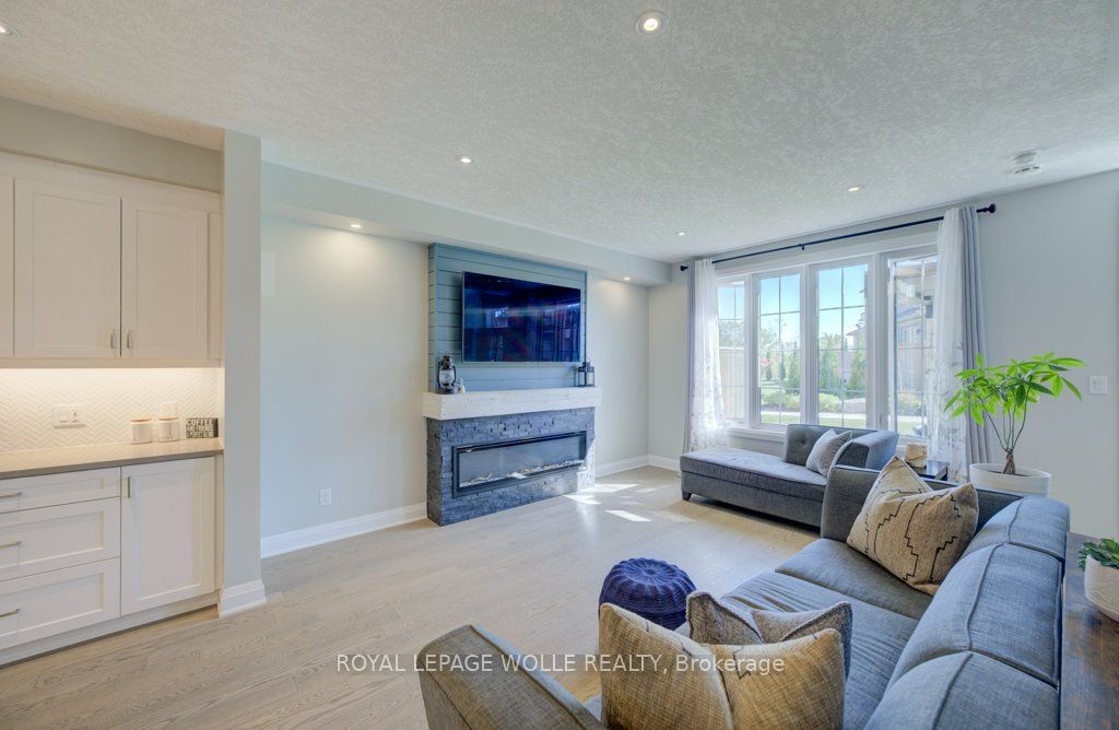 286 Tall Grass Crescent Property Photo 24