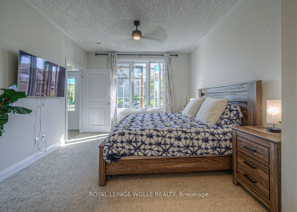 286 Tall Grass Crescent Property Photo 26