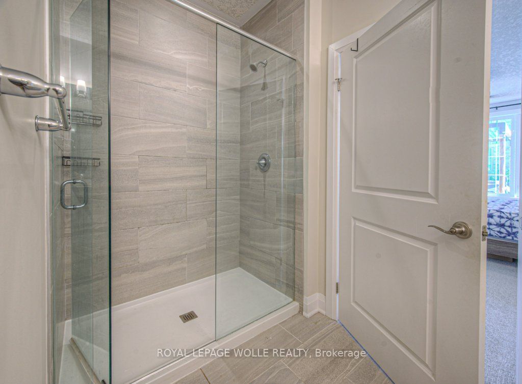 286 Tall Grass Crescent Property Photo 29