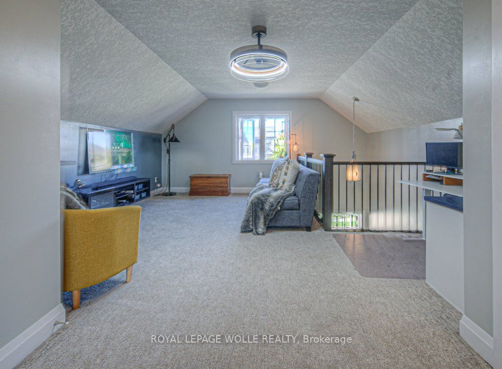 286 Tall Grass Crescent Property Photo 30