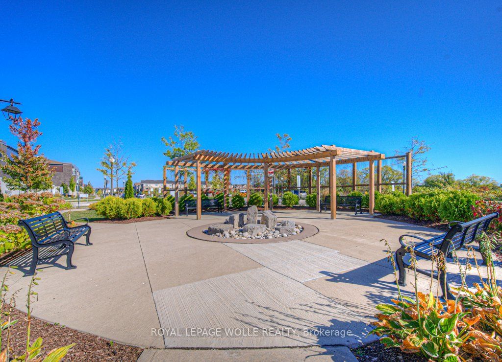 286 Tall Grass Crescent Property Photo 43