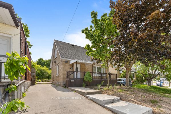 181 Highland Road E Property Photo 1