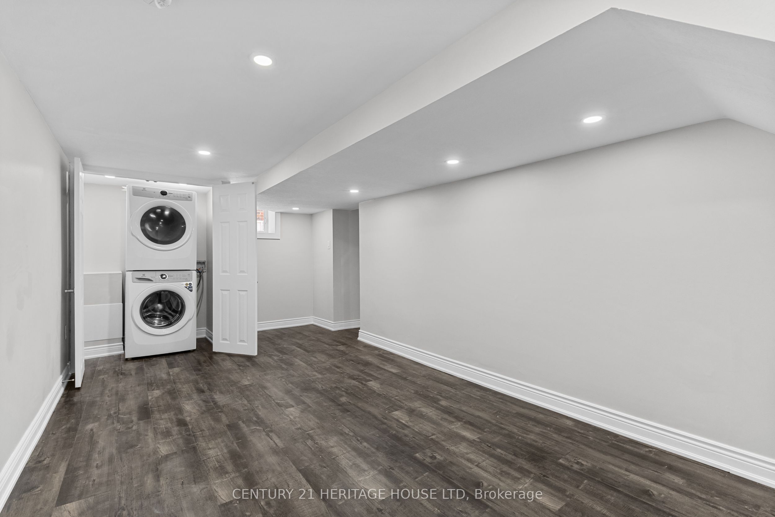 181 Highland Road E Property Photo 10