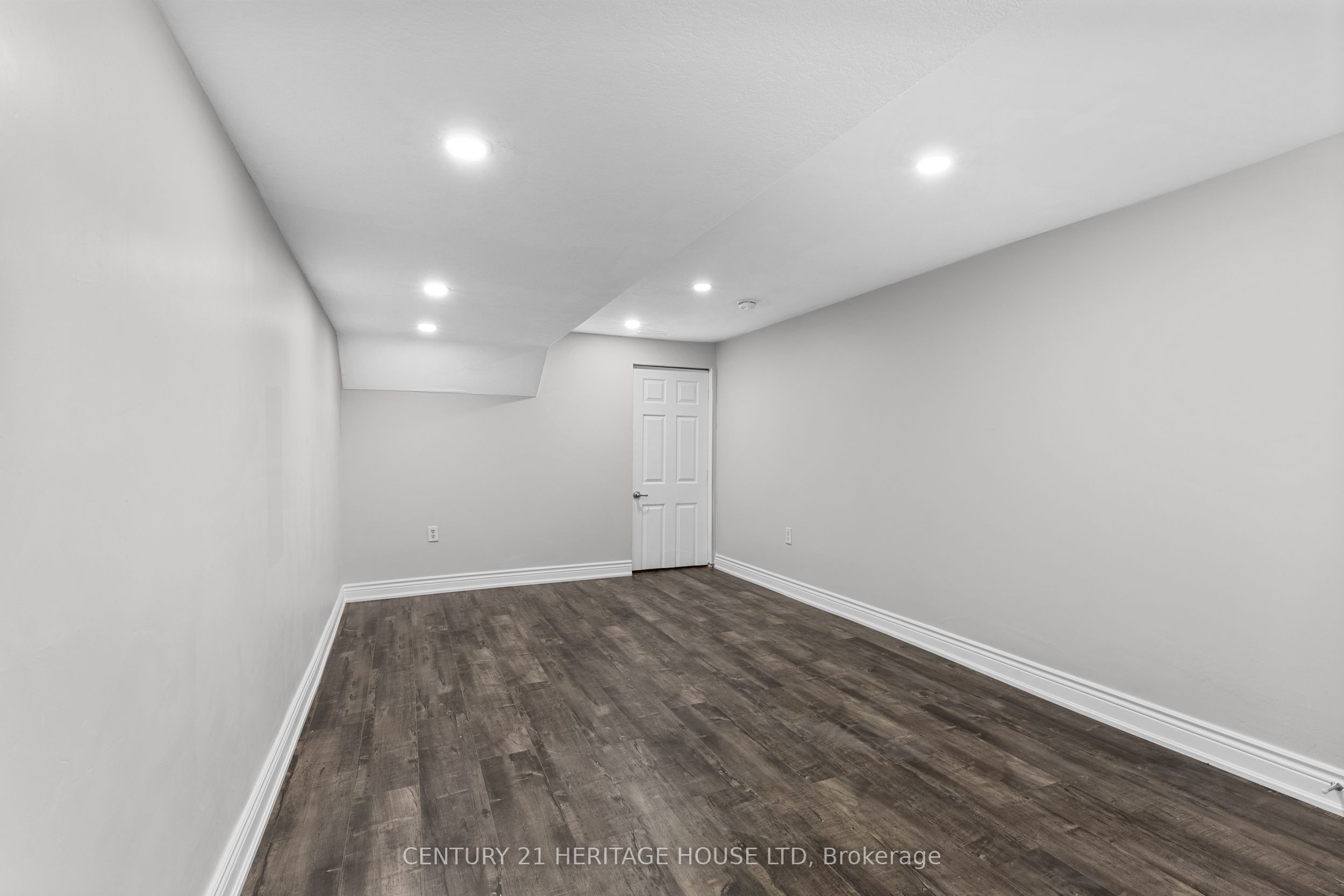 181 Highland Road E Property Photo 11