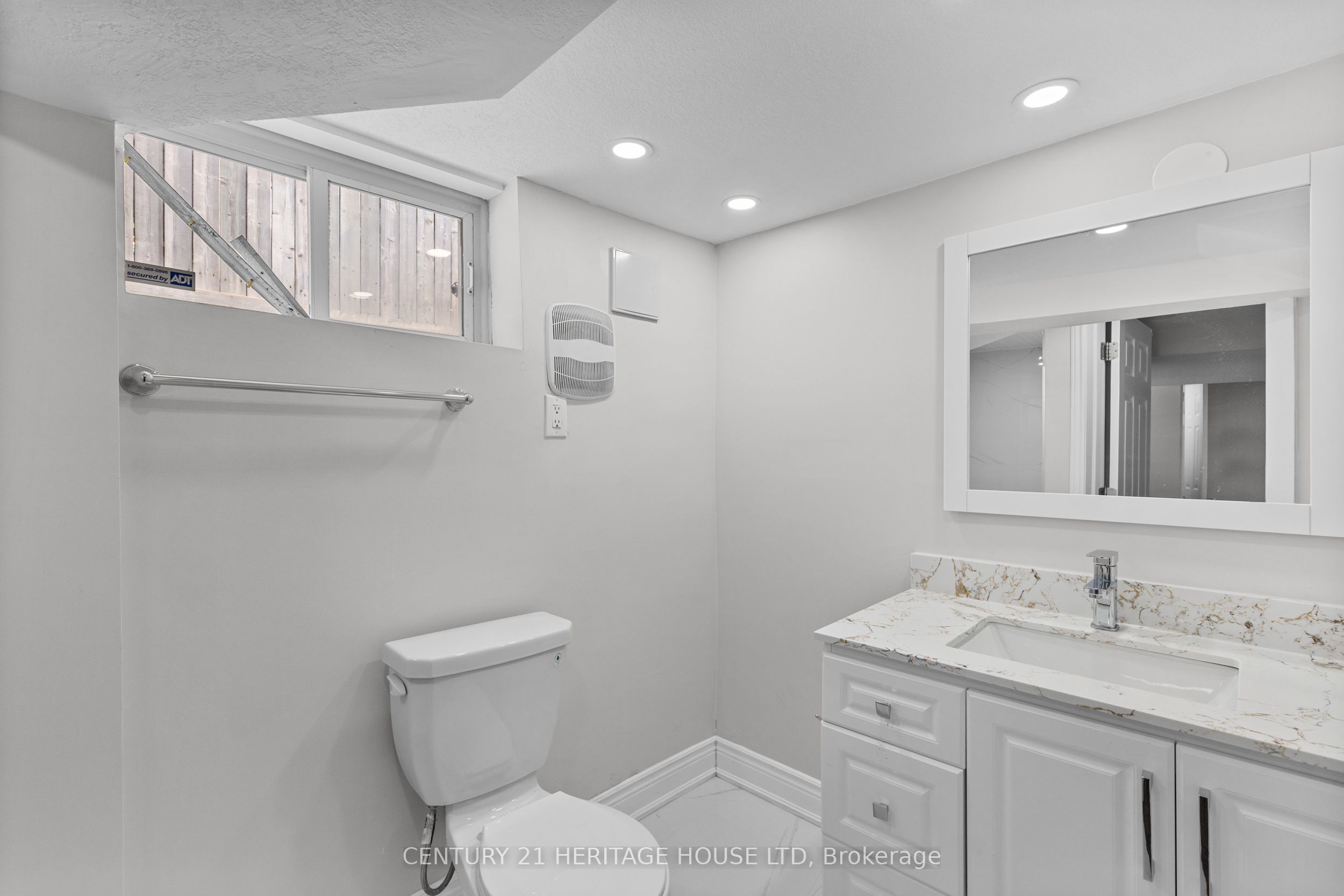 181 Highland Road E Property Photo 13