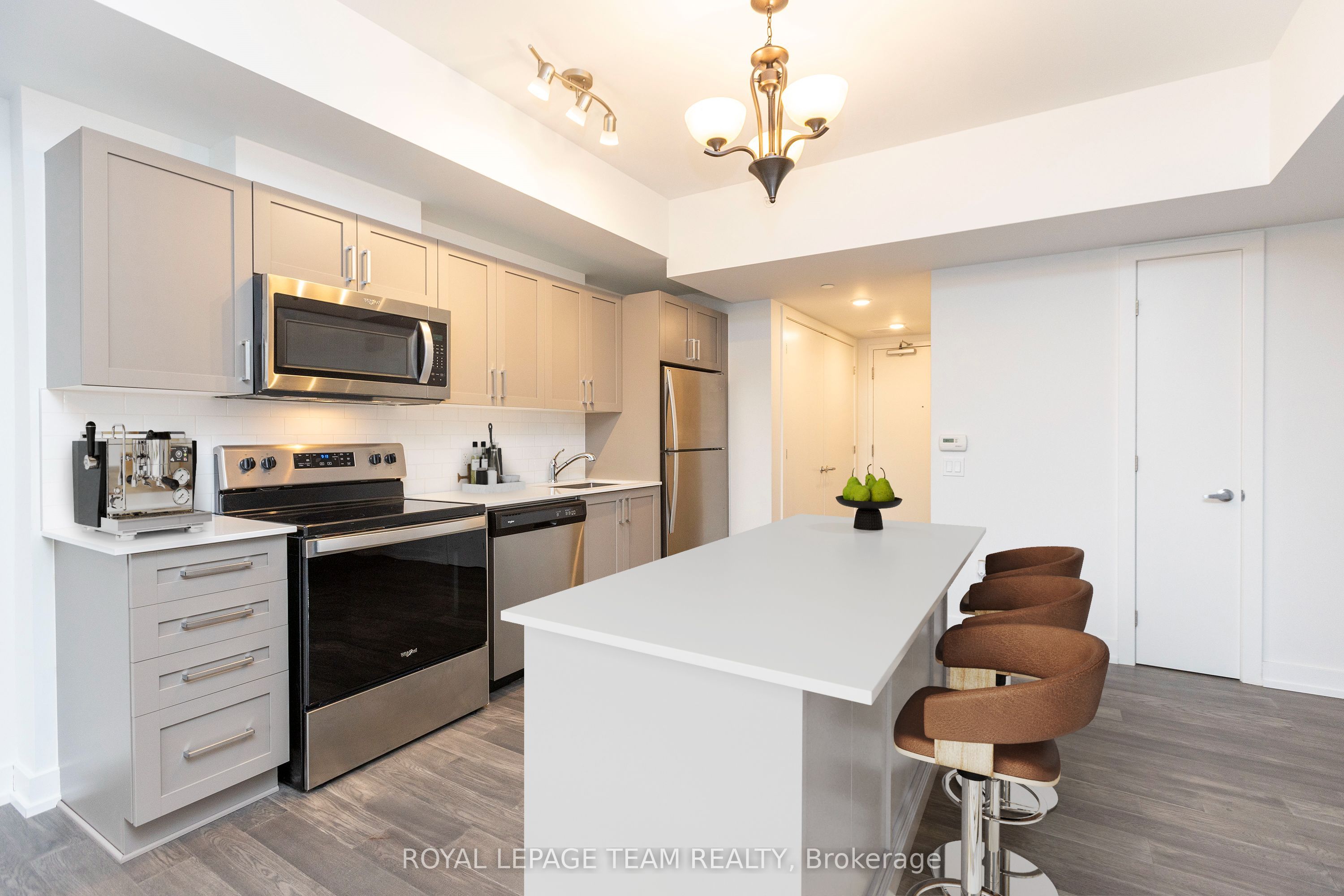 280 Herzberg Road 105 Property Photo 4