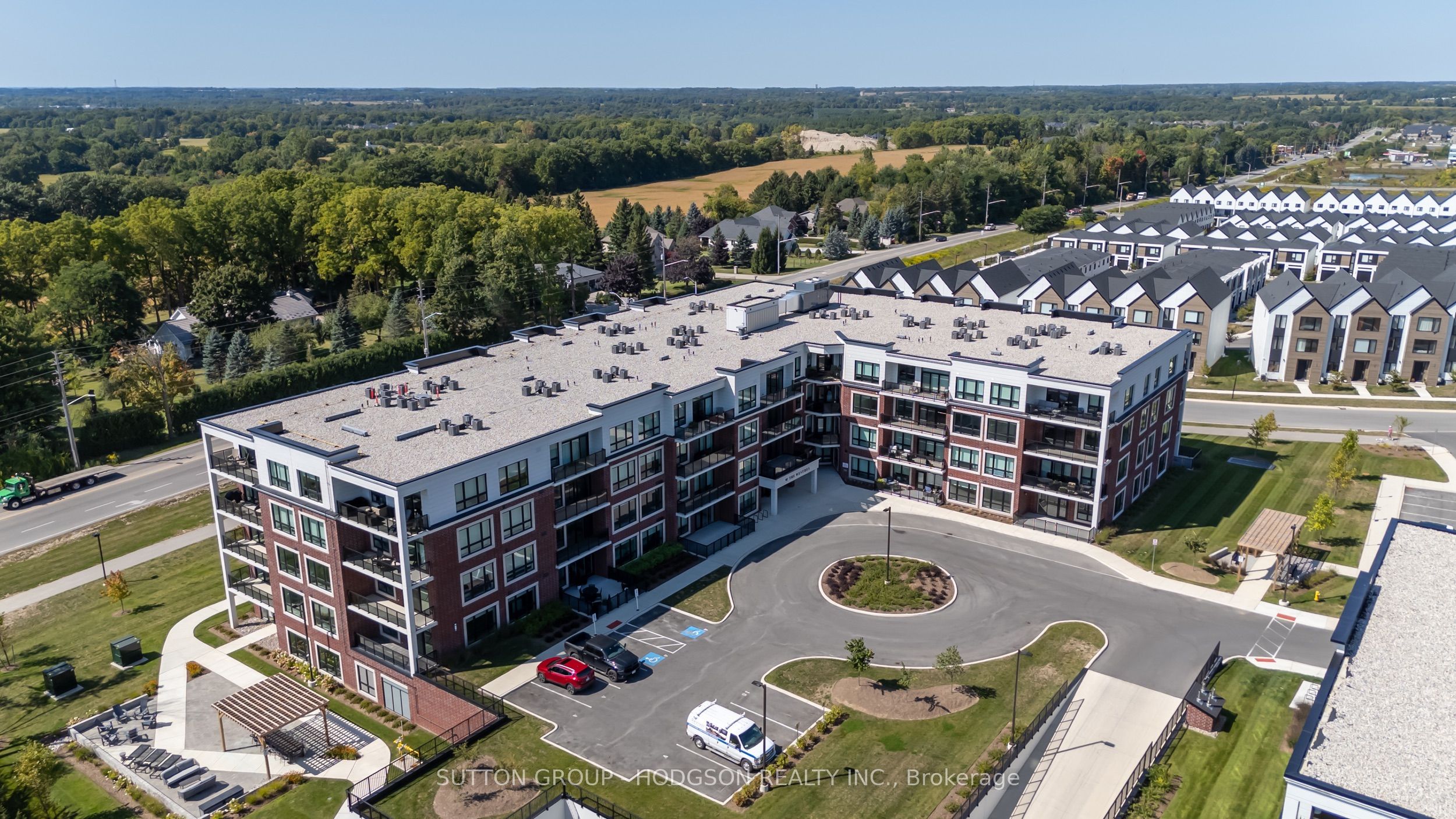 1975 Fountain Grass Drive 309 Property Photo 1