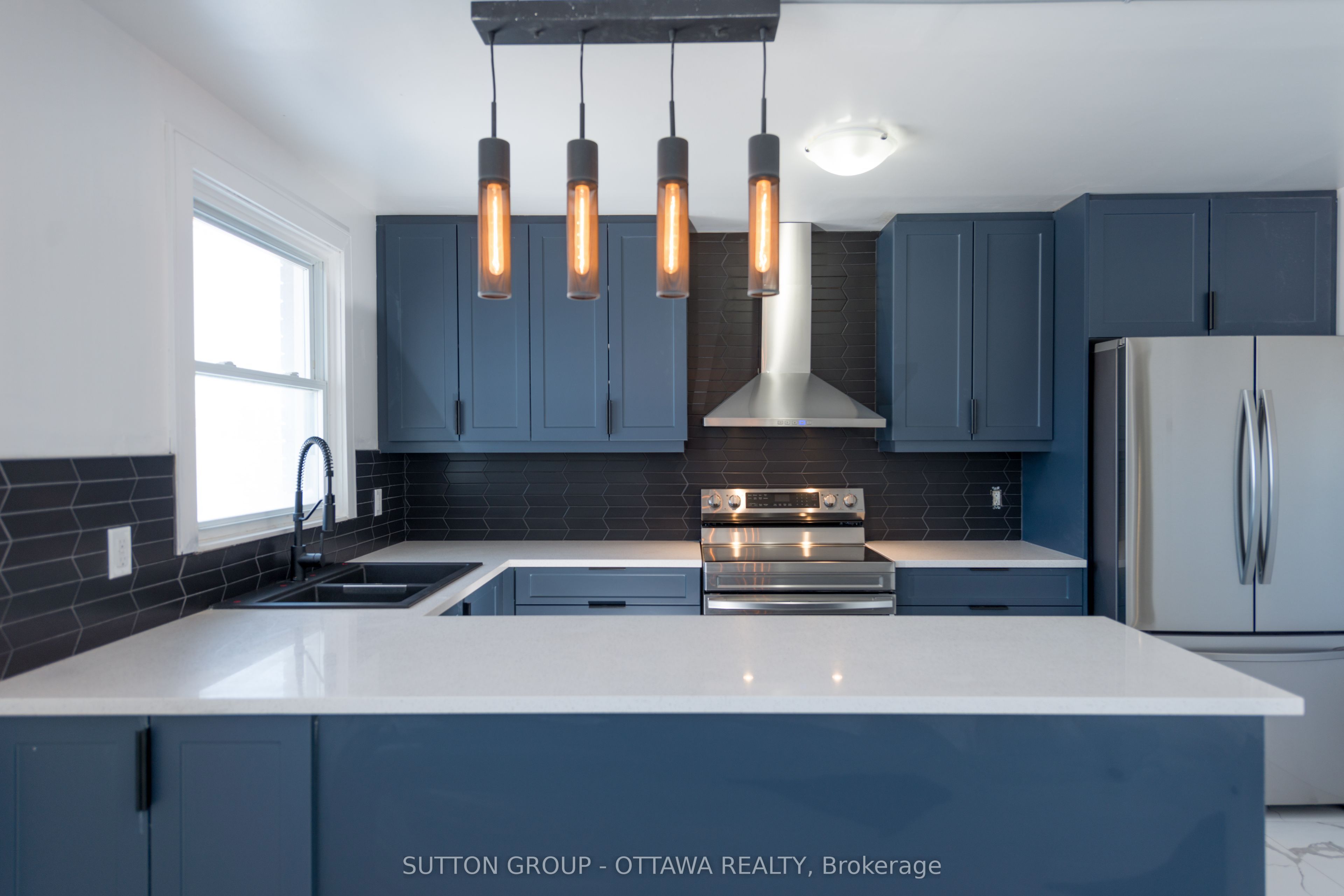 2419 Pagé Road N 3 Property Photo 4