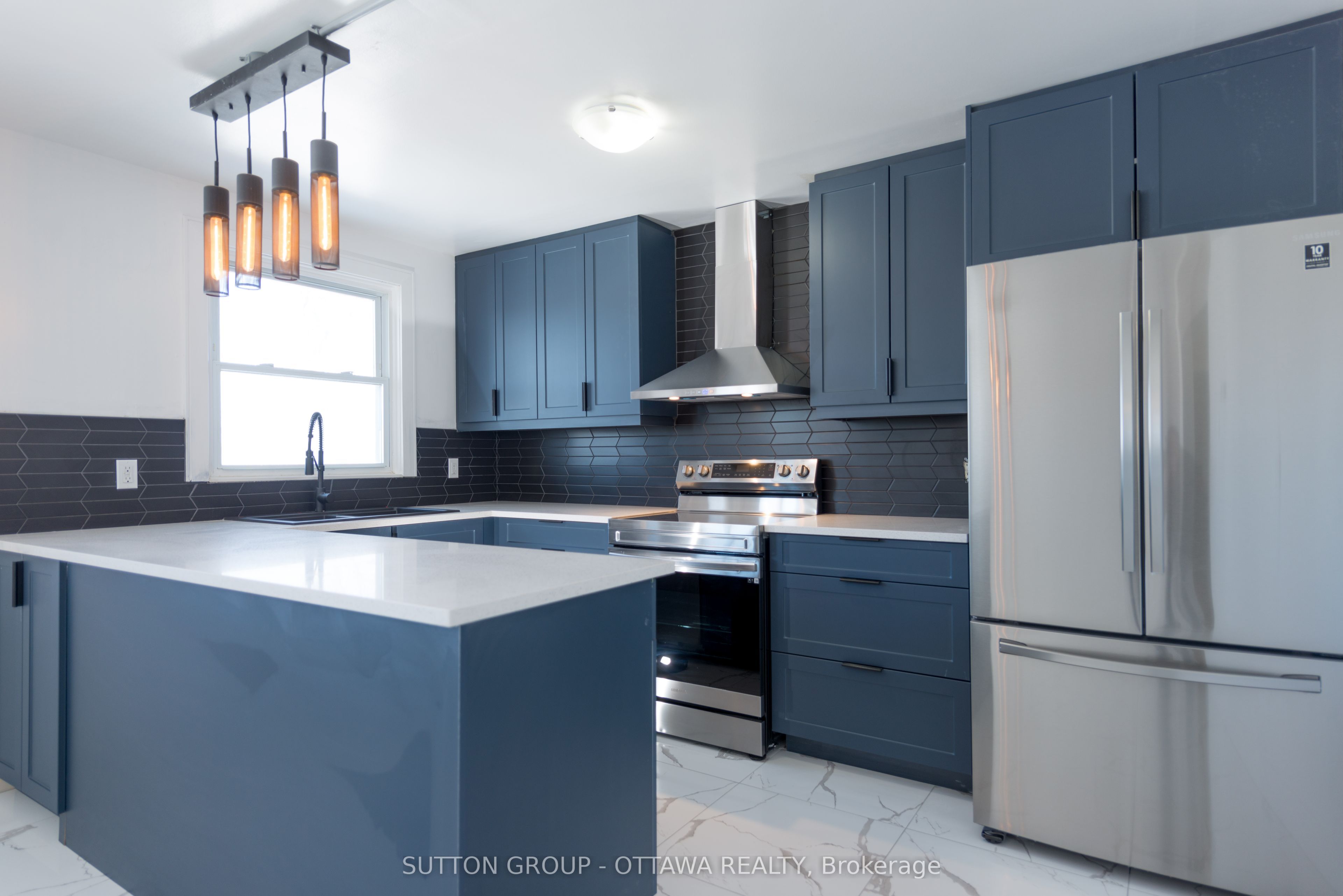 2419 Pagé Road N 3 Property Photo 5