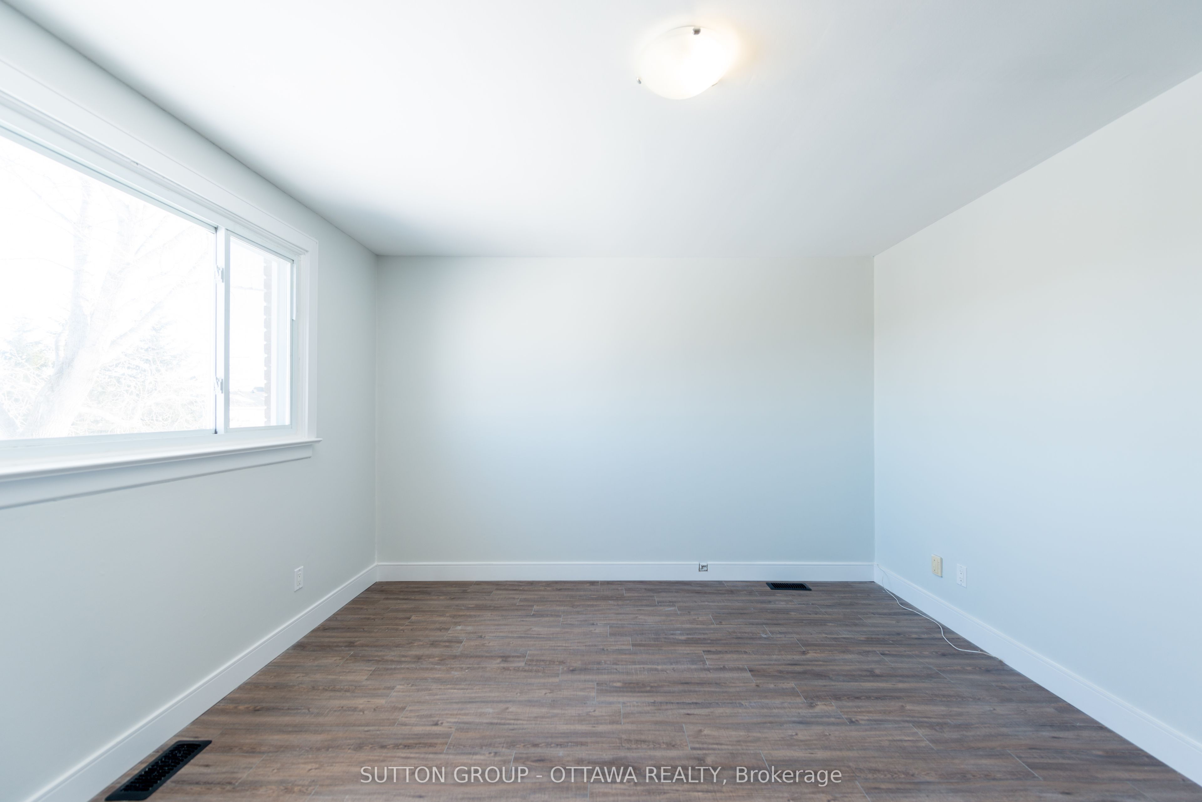 2419 Pagé Road N 3 Property Photo 24