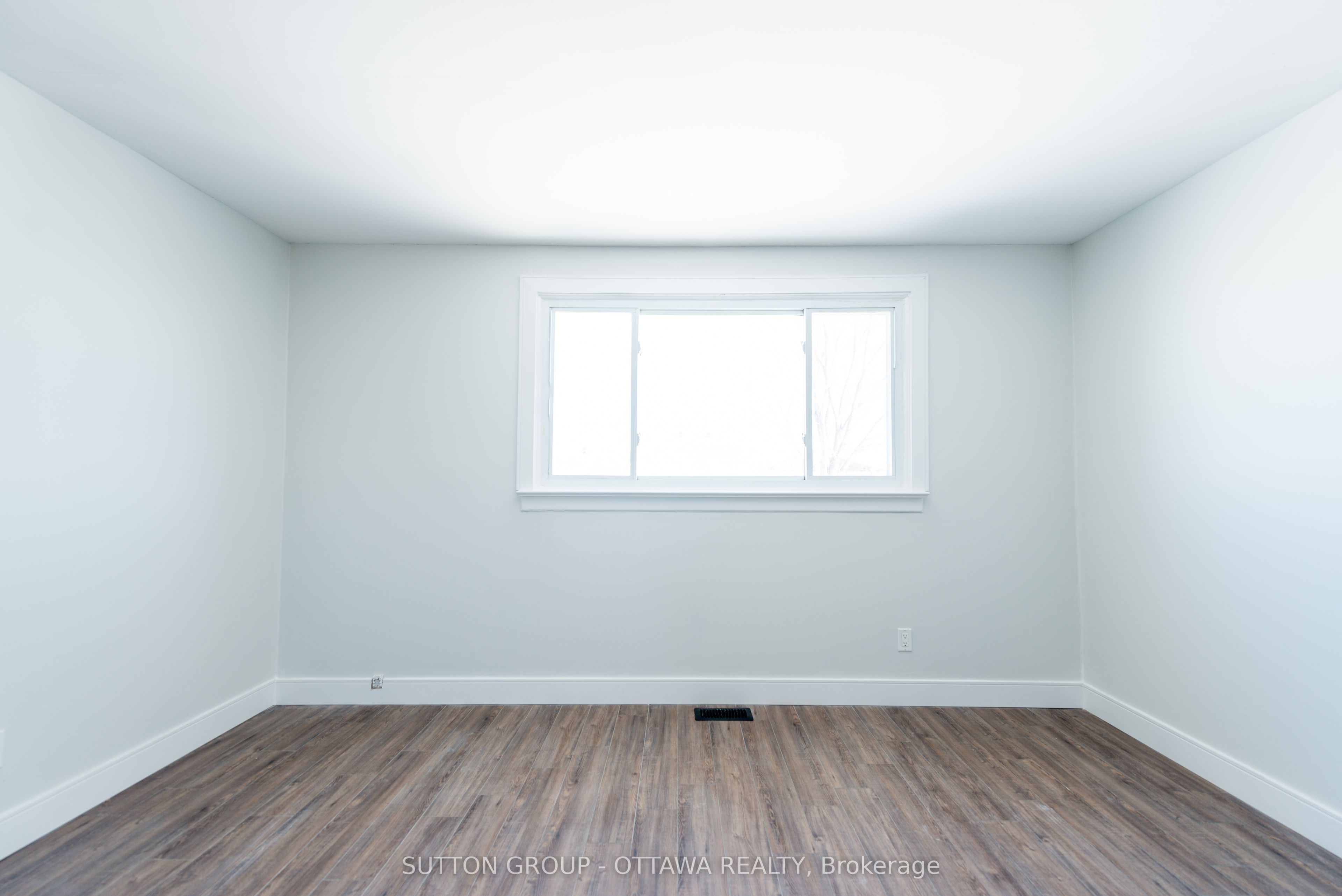 2419 Pagé Road N 3 Property Photo 27