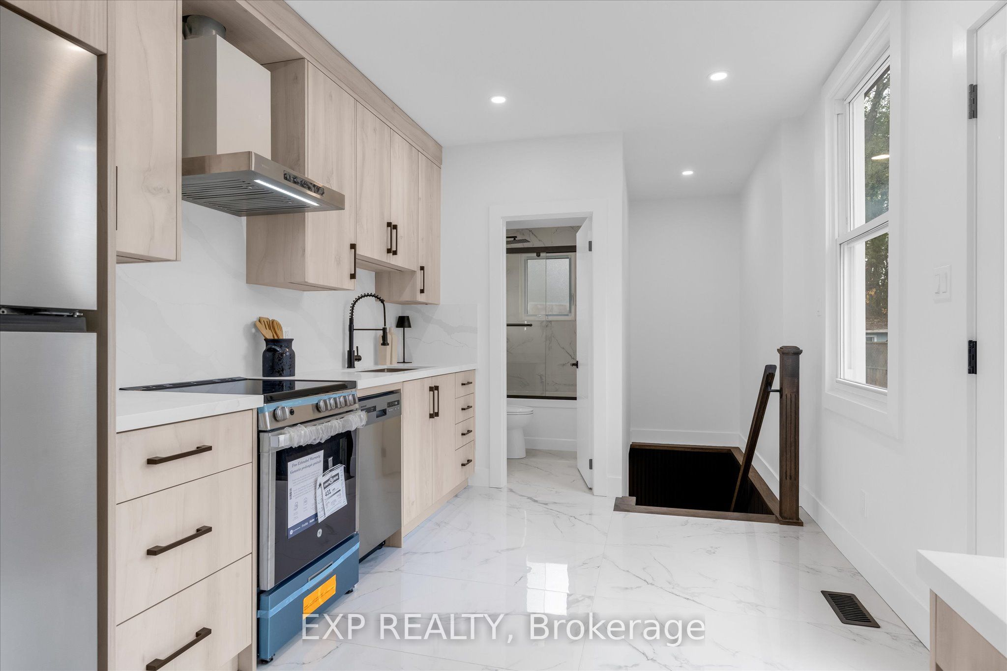 20 Hill Street Property Photo 7