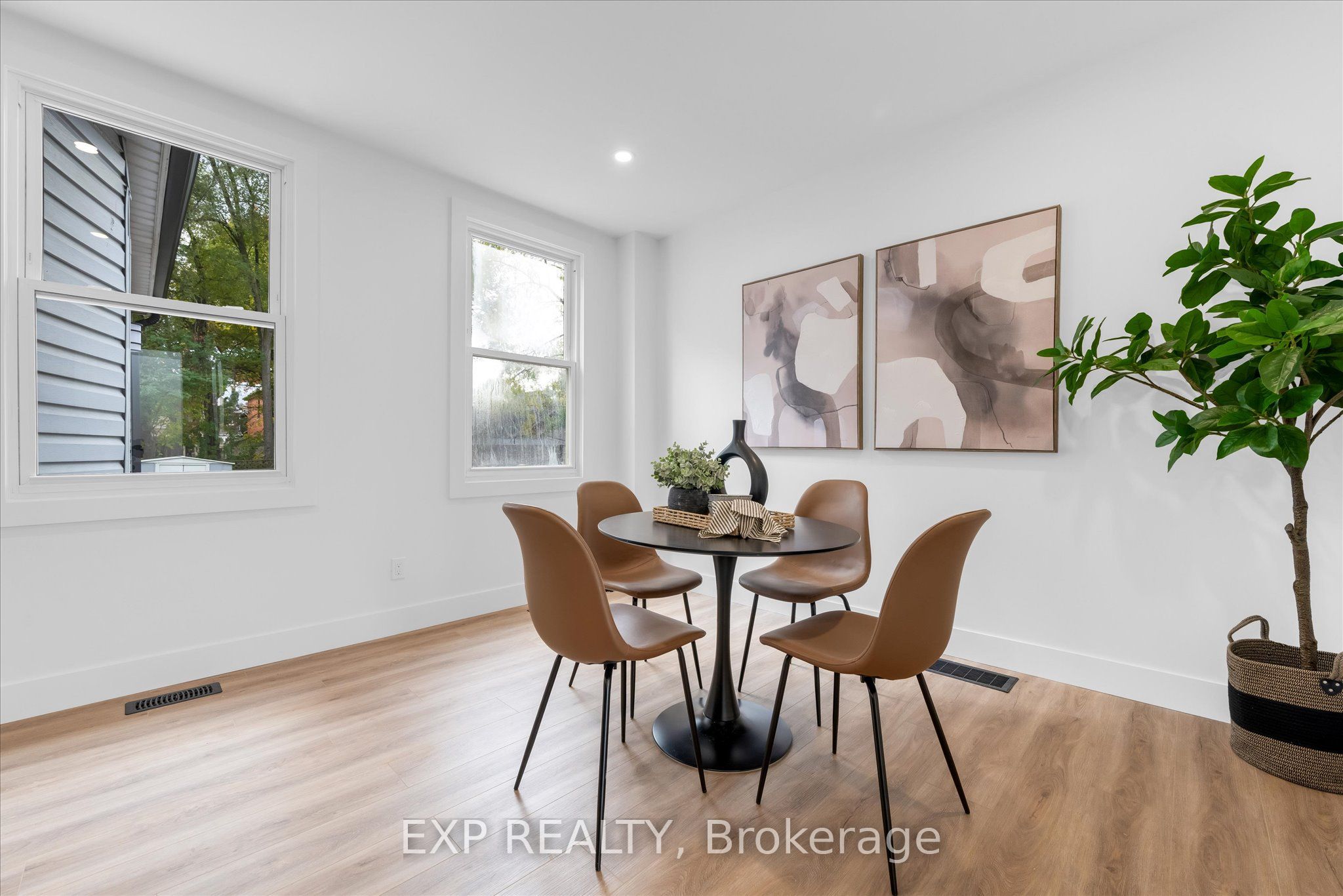 20 Hill Street Property Photo 8