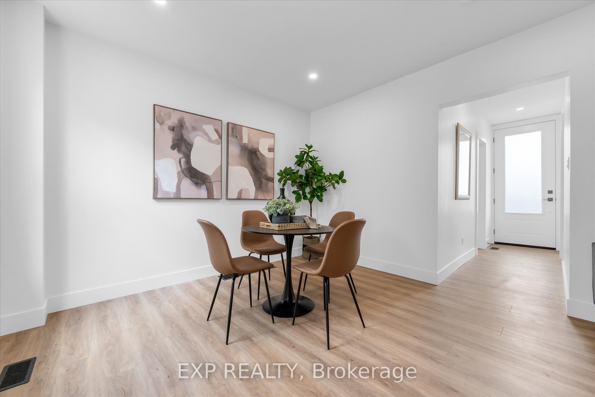 20 Hill Street Property Photo 9