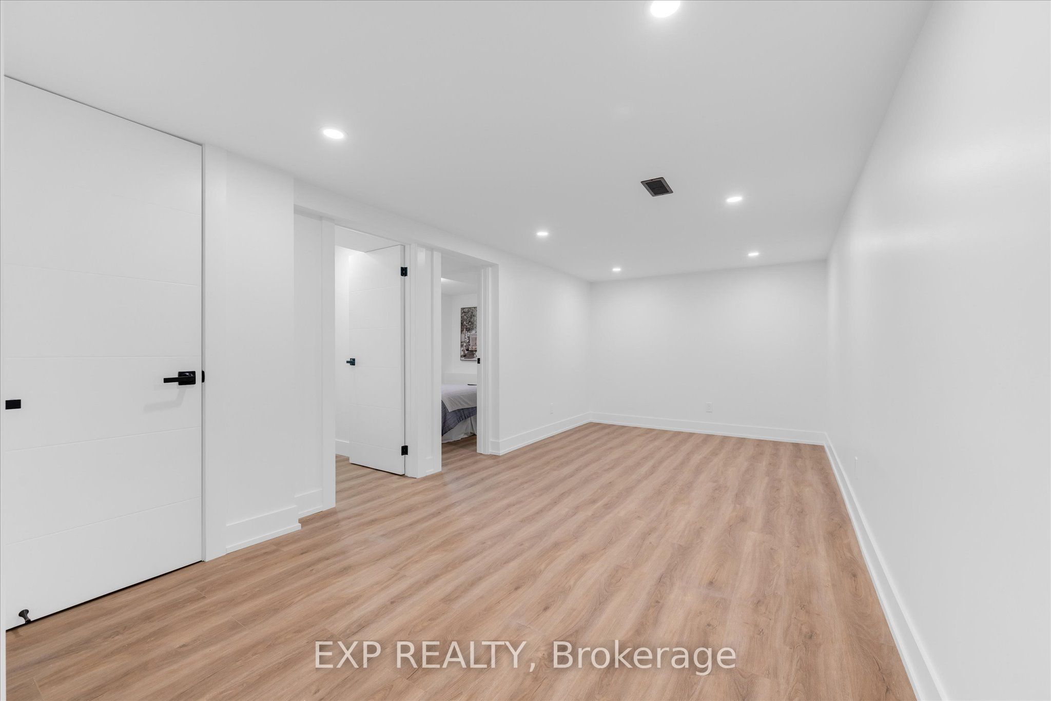 20 Hill Street Property Photo 22