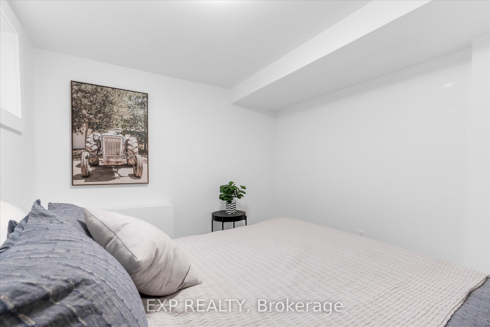 20 Hill Street Property Photo 25