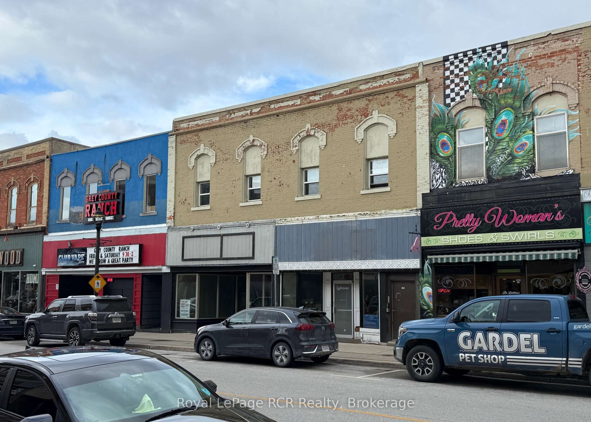 927 2nd Avenue E Property Photo 1