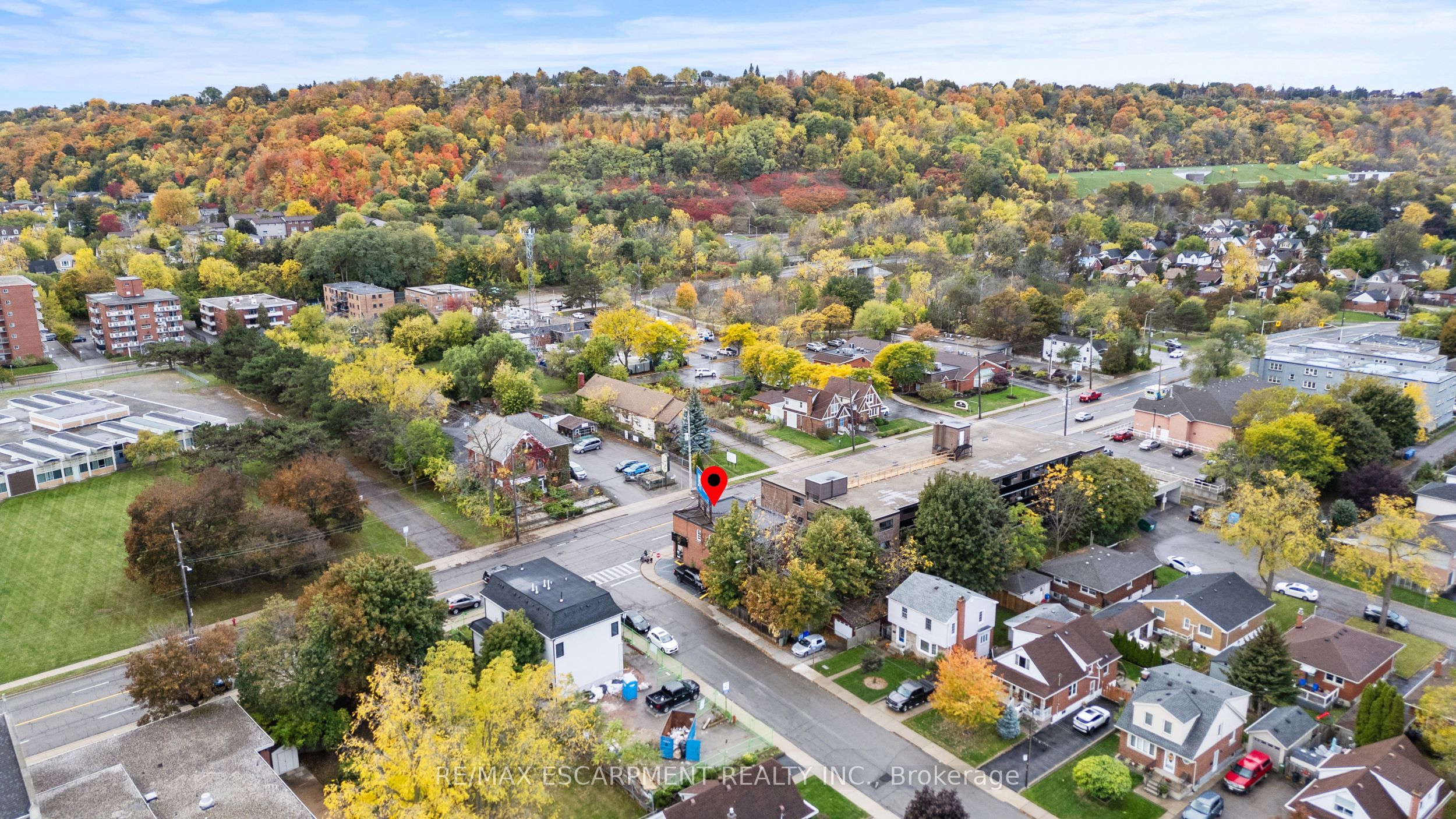 1811 King St E Property Photo 15