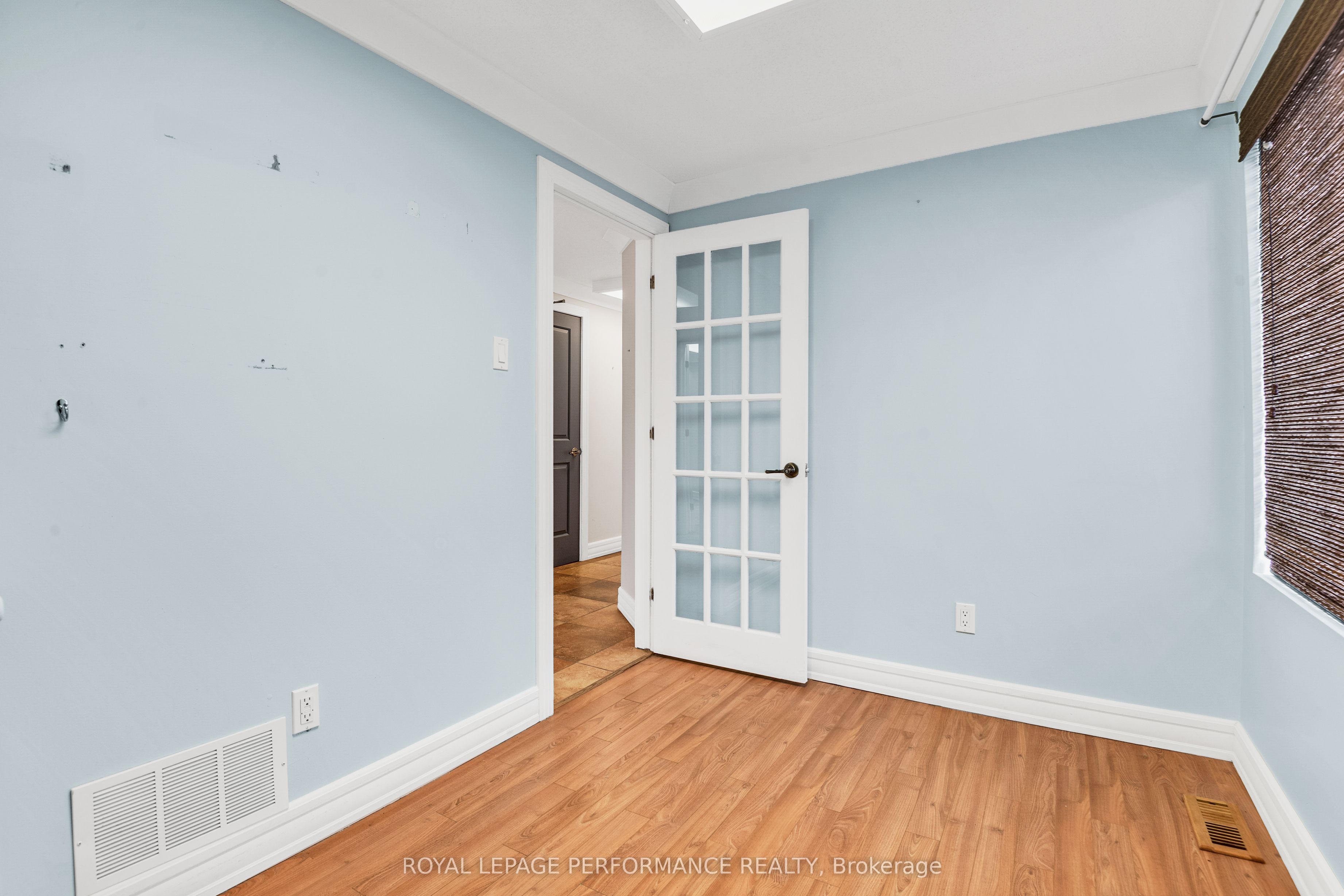 921 Notre Dame St Property Photo 19