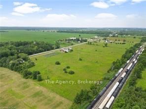 860 Forks Rd Property Photo 2