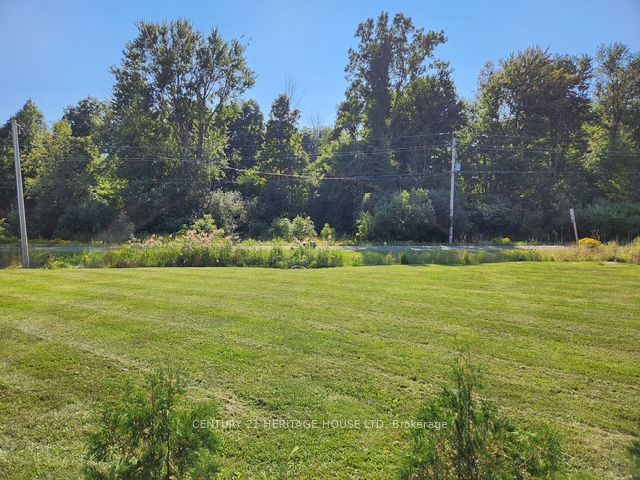 10286 Ford Road Property Photo 3