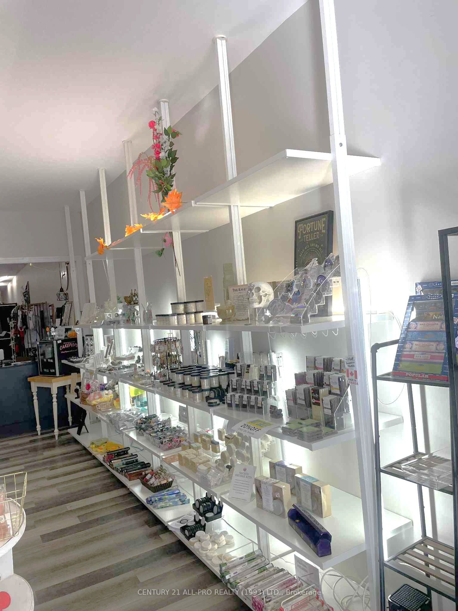 50 Front Street N Property Photo 6