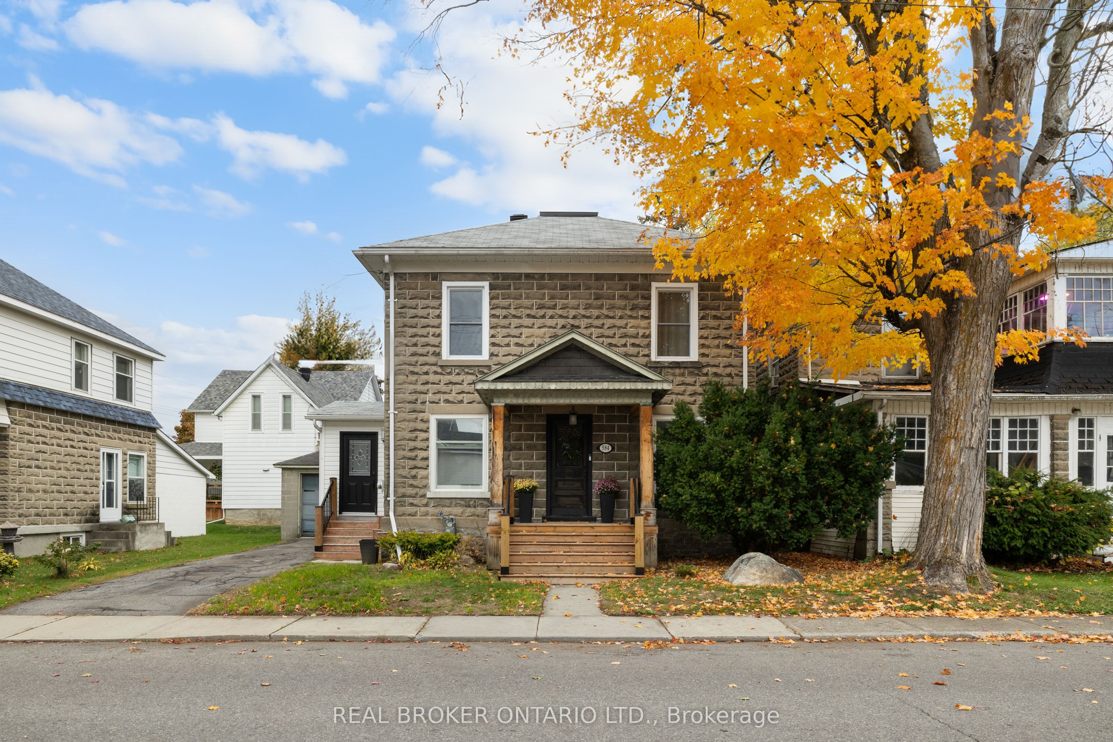 584 Jessup Street Property Photo 1