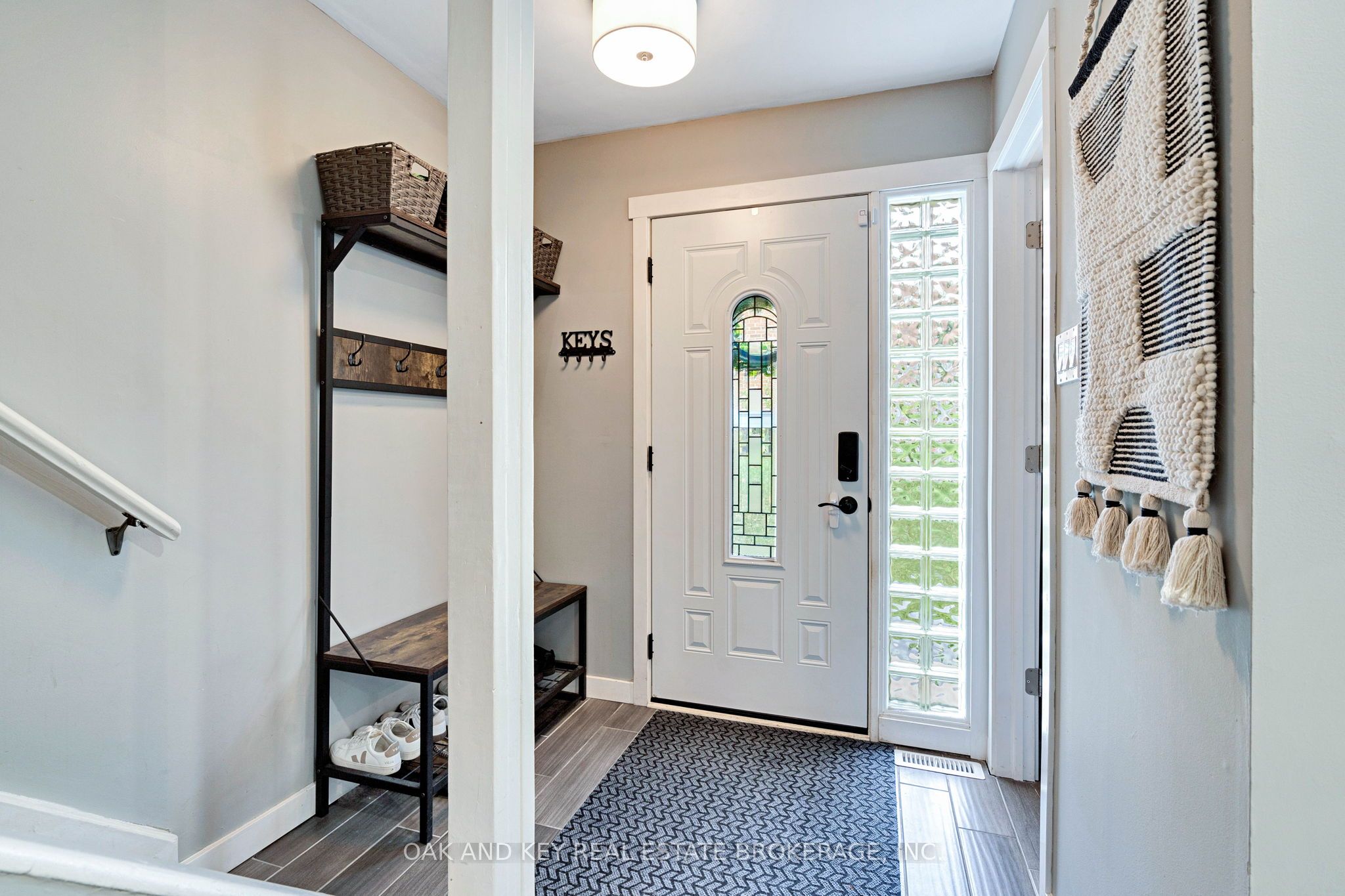 392 Homestead Court Property Photo 5