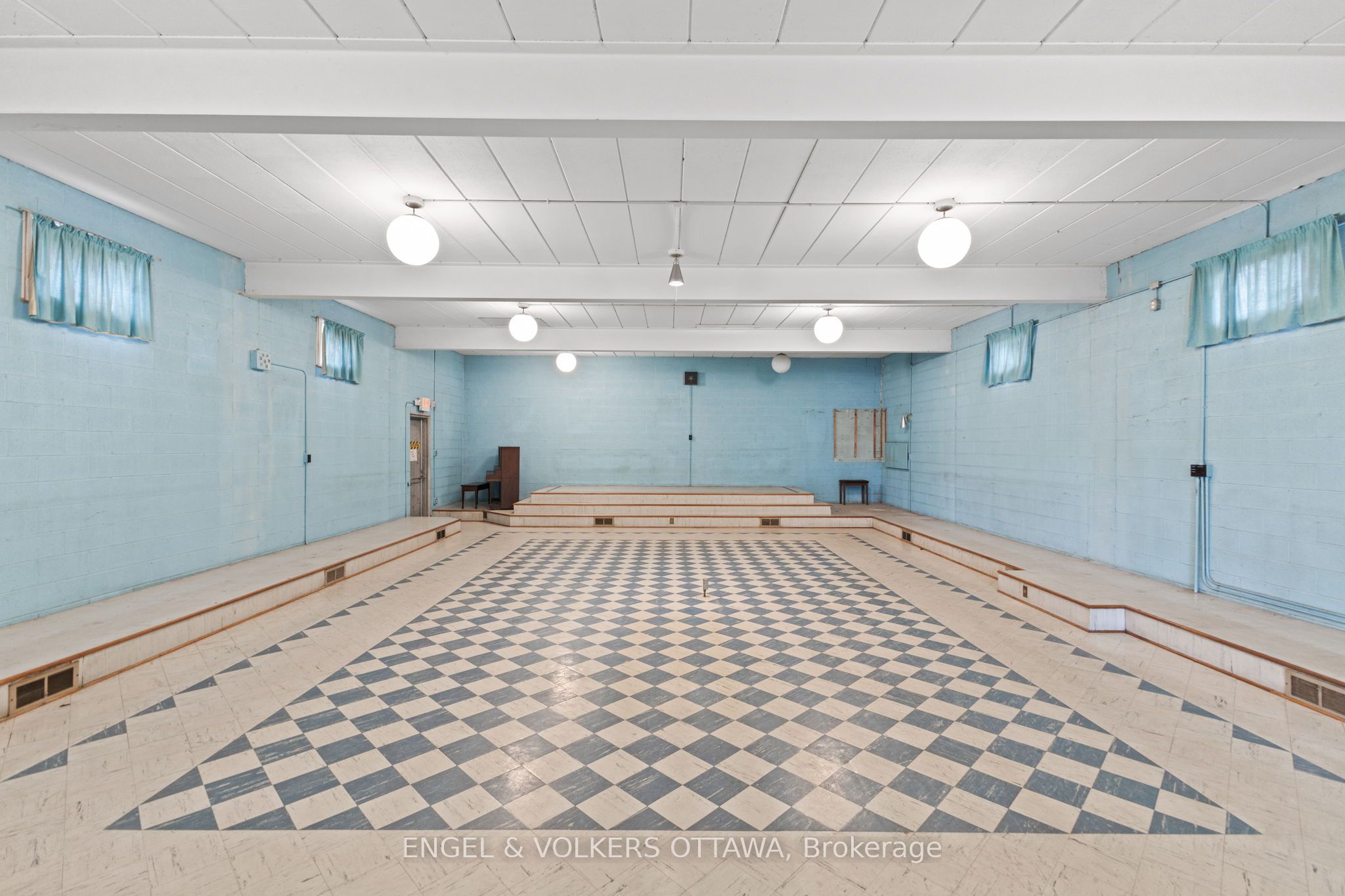 518 Church Street Property Photo 8