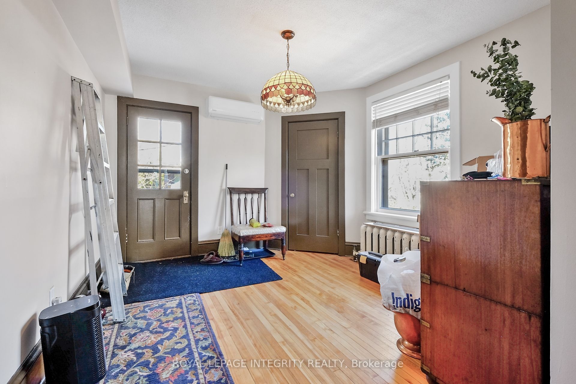 1031 Carling Ave Property Photo 9