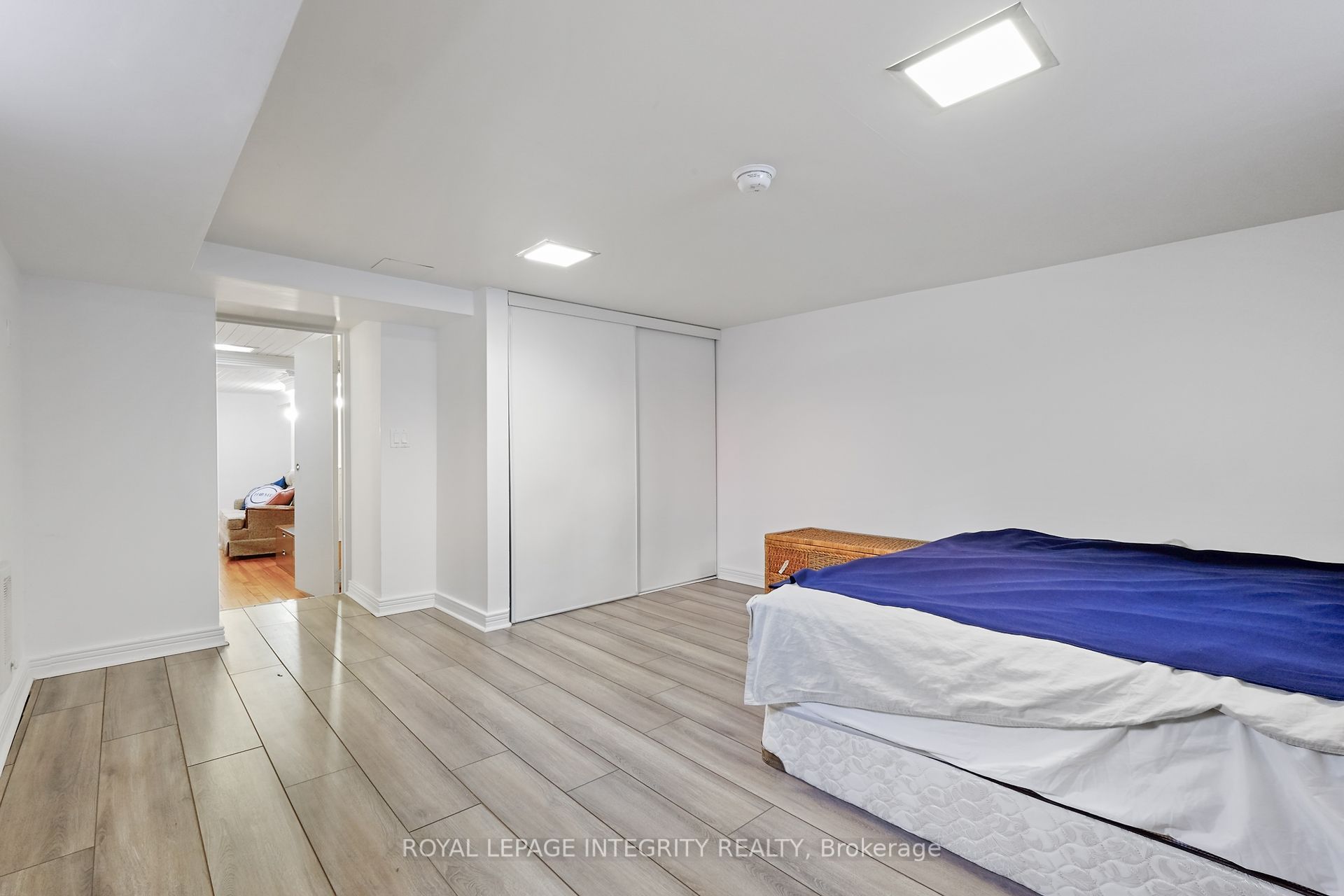 1031 Carling Ave Property Photo 27