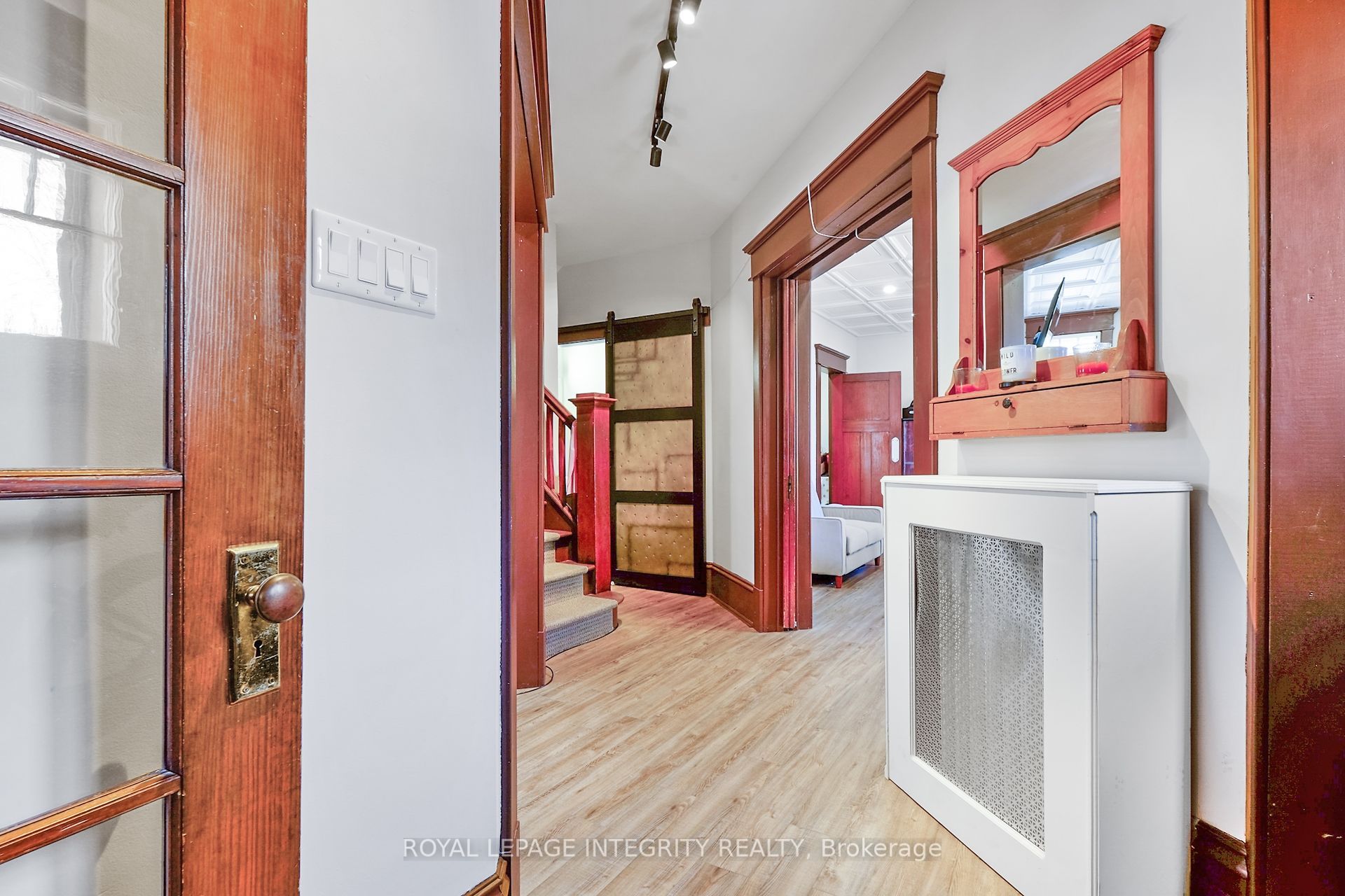 1031 Carling Ave Property Photo 29