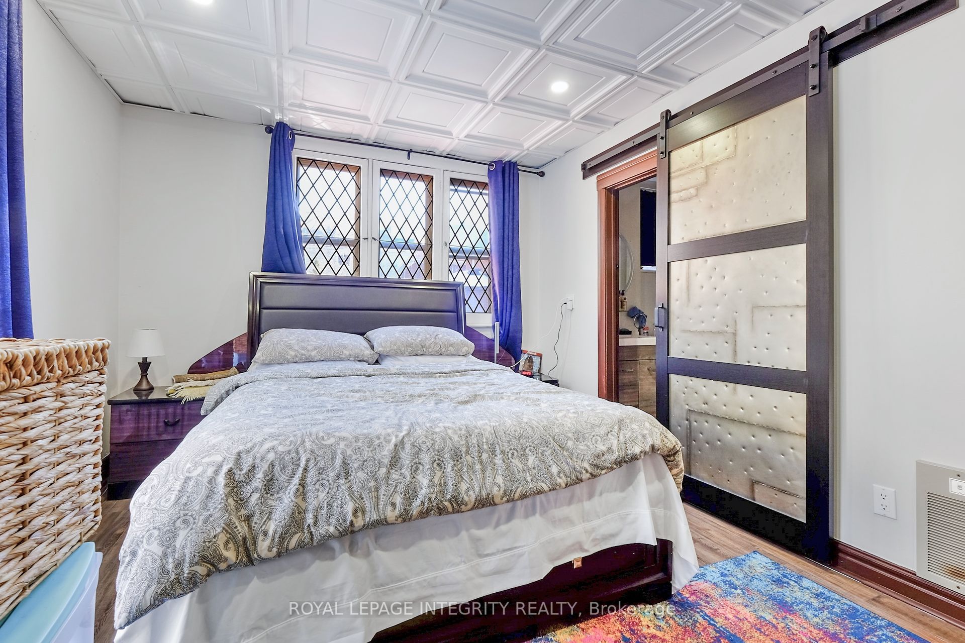 1031 Carling Ave Property Photo 31