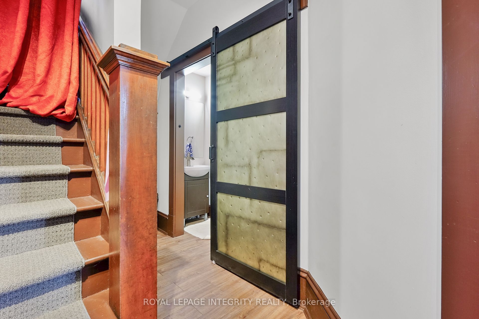 1031 Carling Ave Property Photo 35