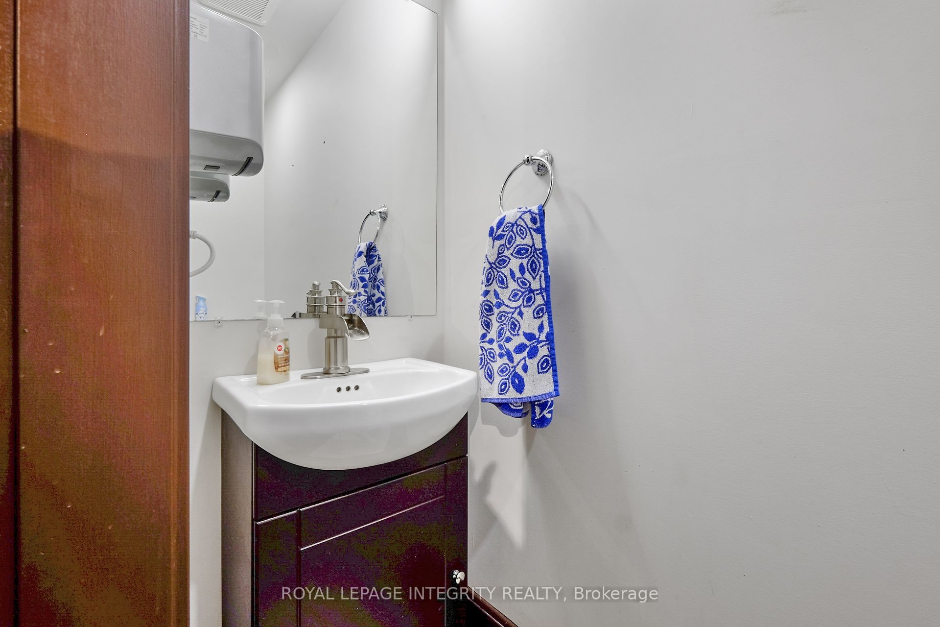 1031 Carling Ave Property Photo 36