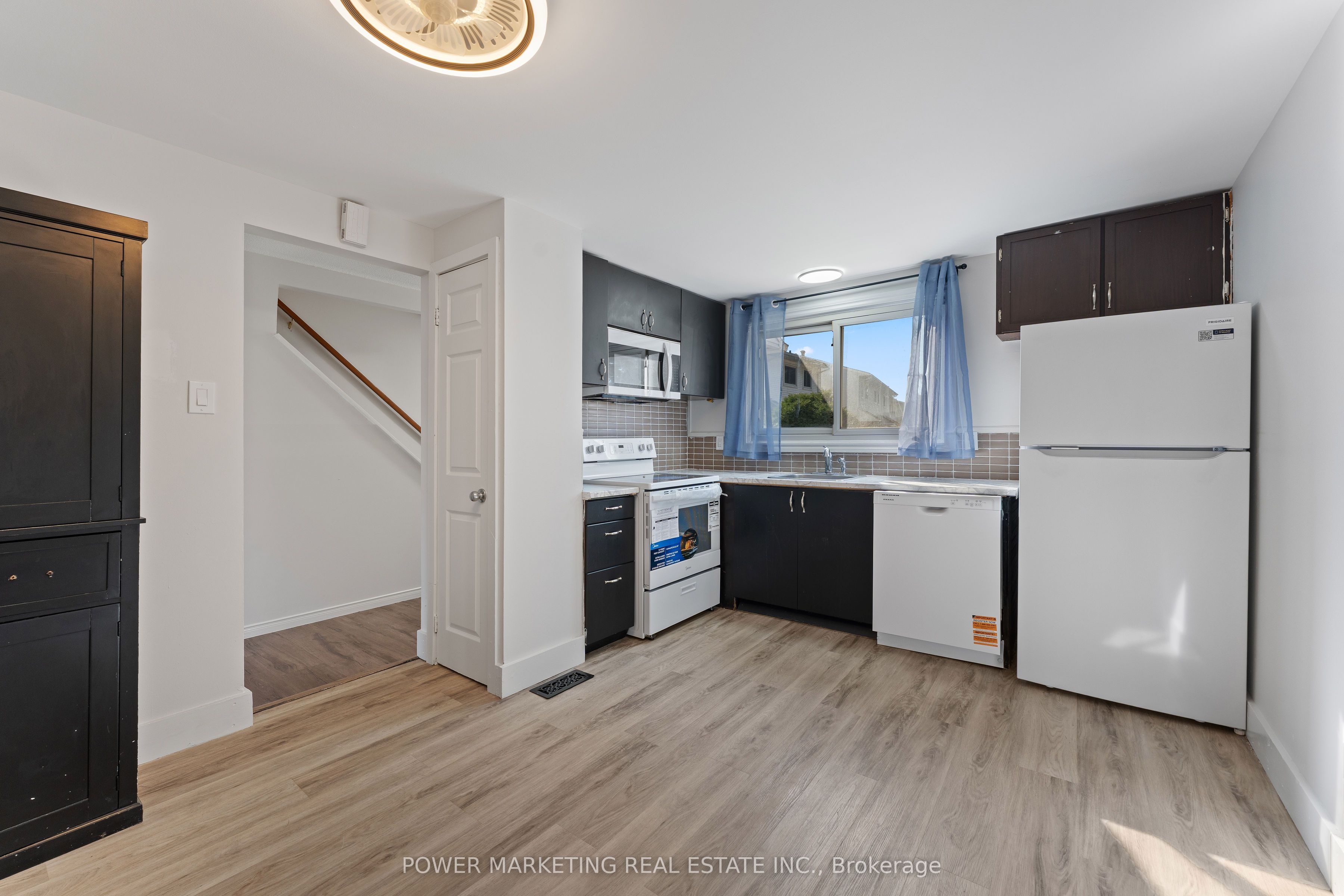 1045 Morrison Drive 182 Property Photo 7