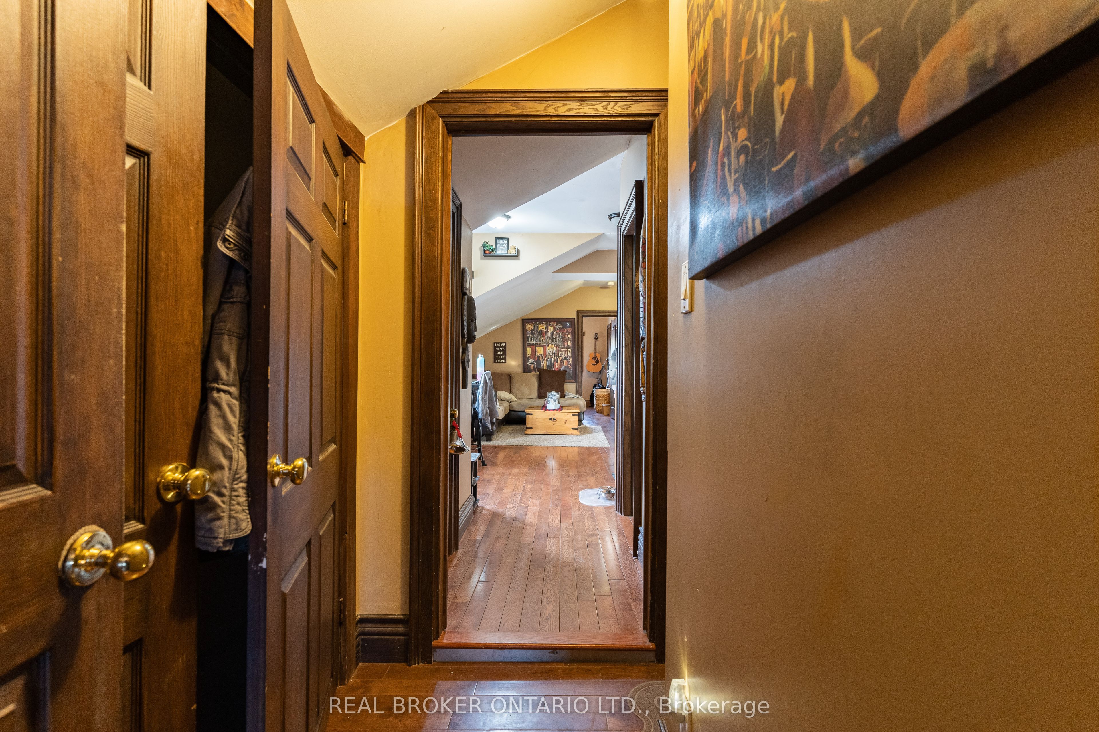 55 Snyder's Road W Property Photo 33