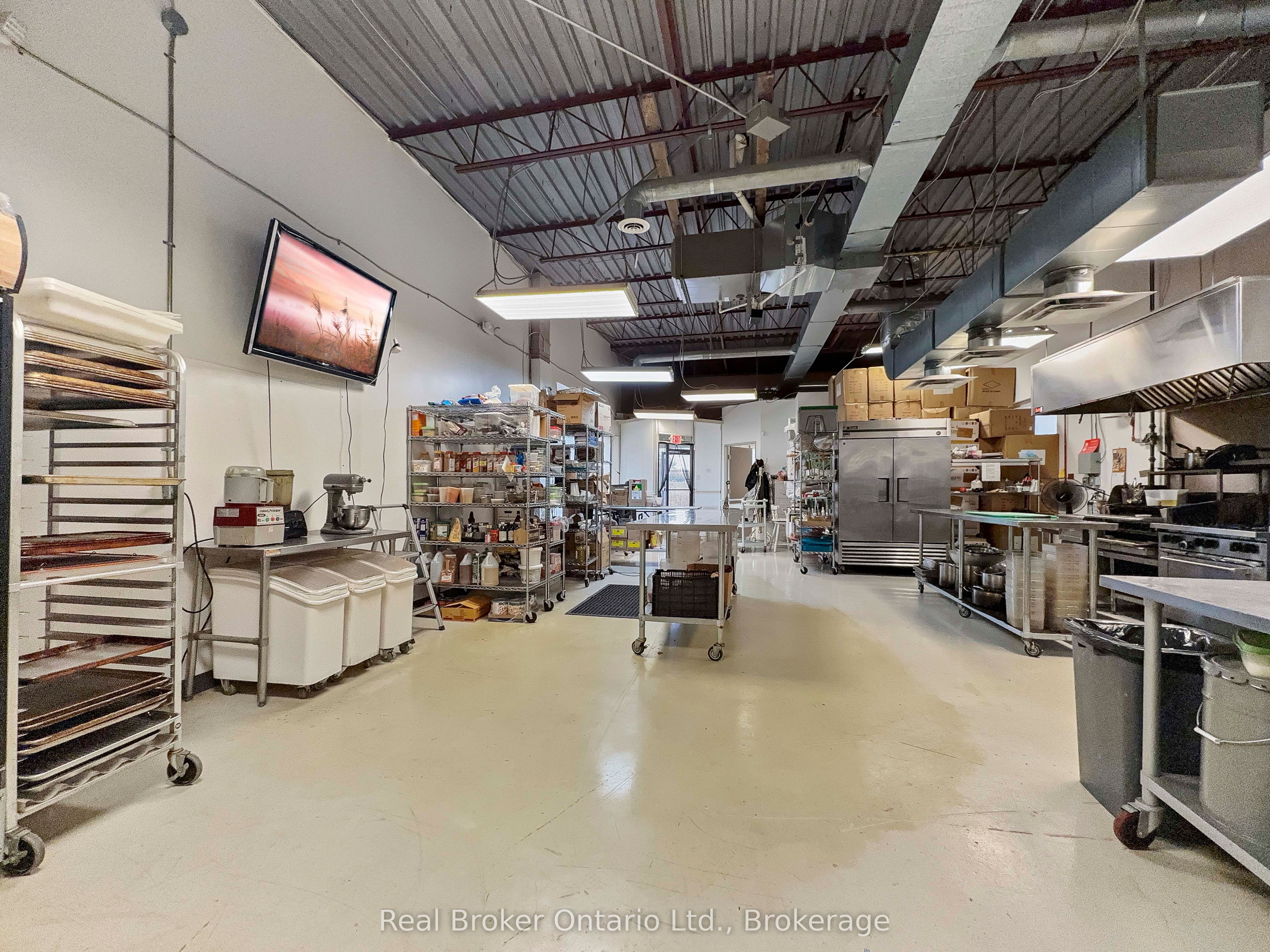 291 Woodlawn Rd W Property Photo 8