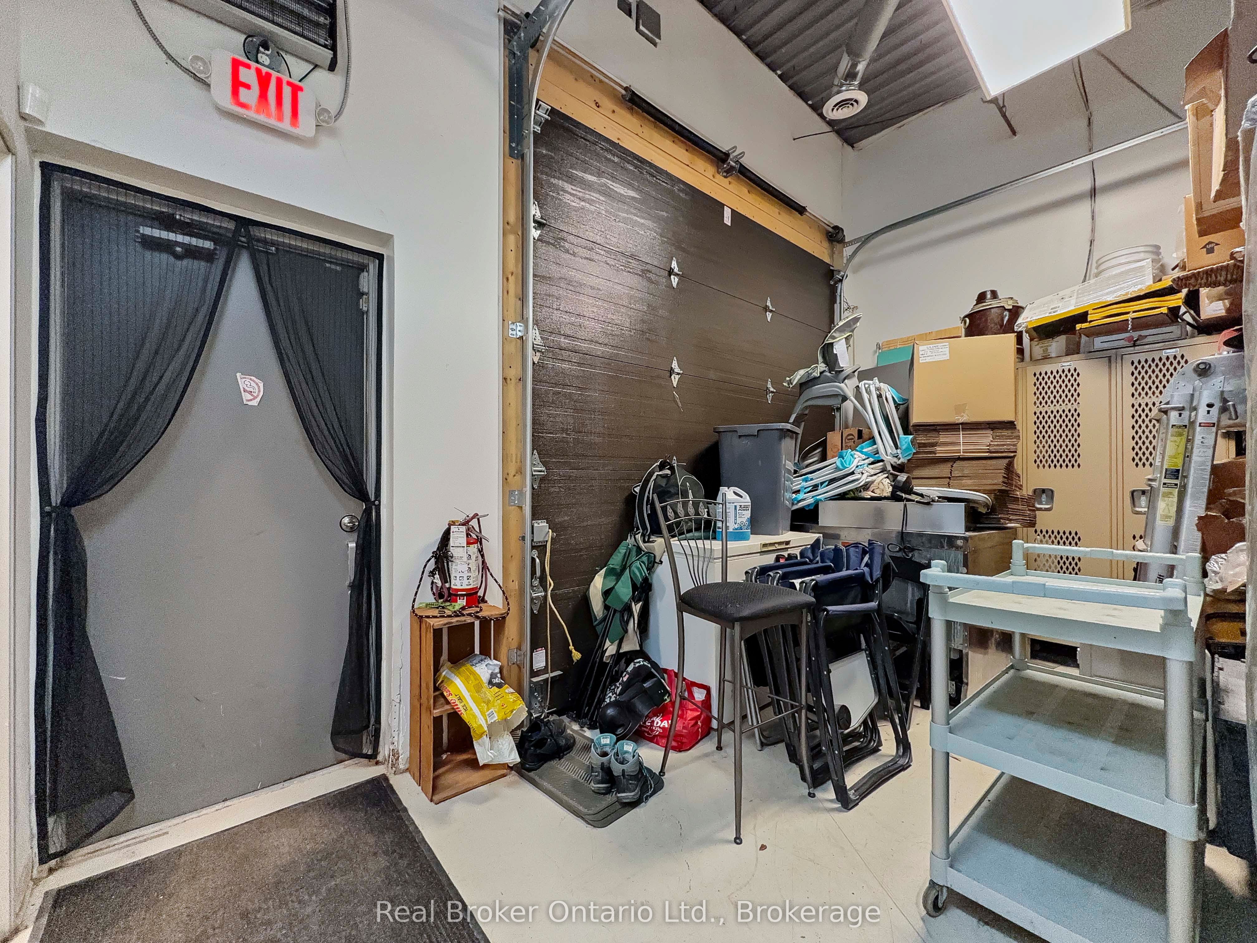 291 Woodlawn Rd W Property Photo 10