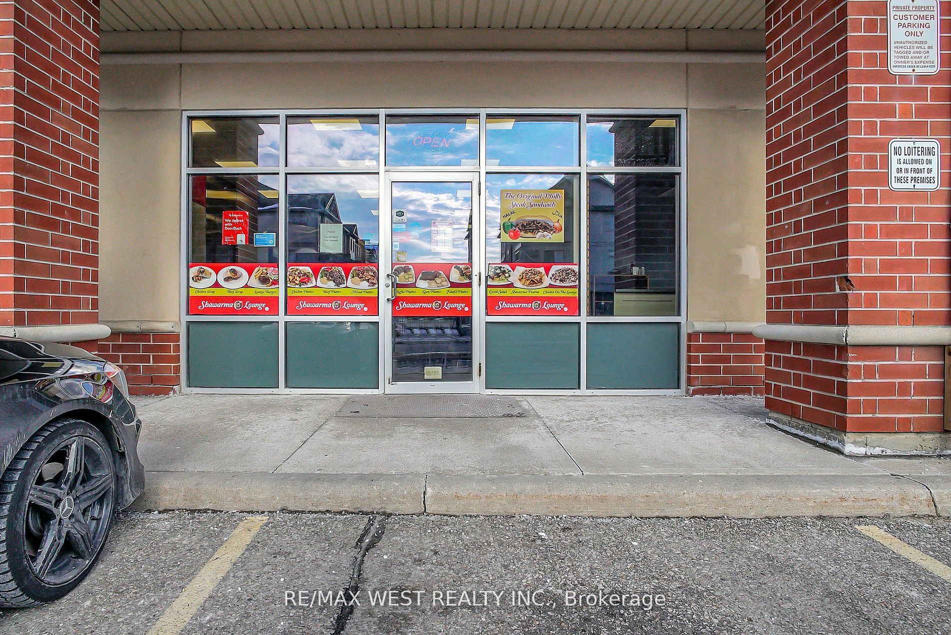 645 Laurelwood Drive D Property Photo 3