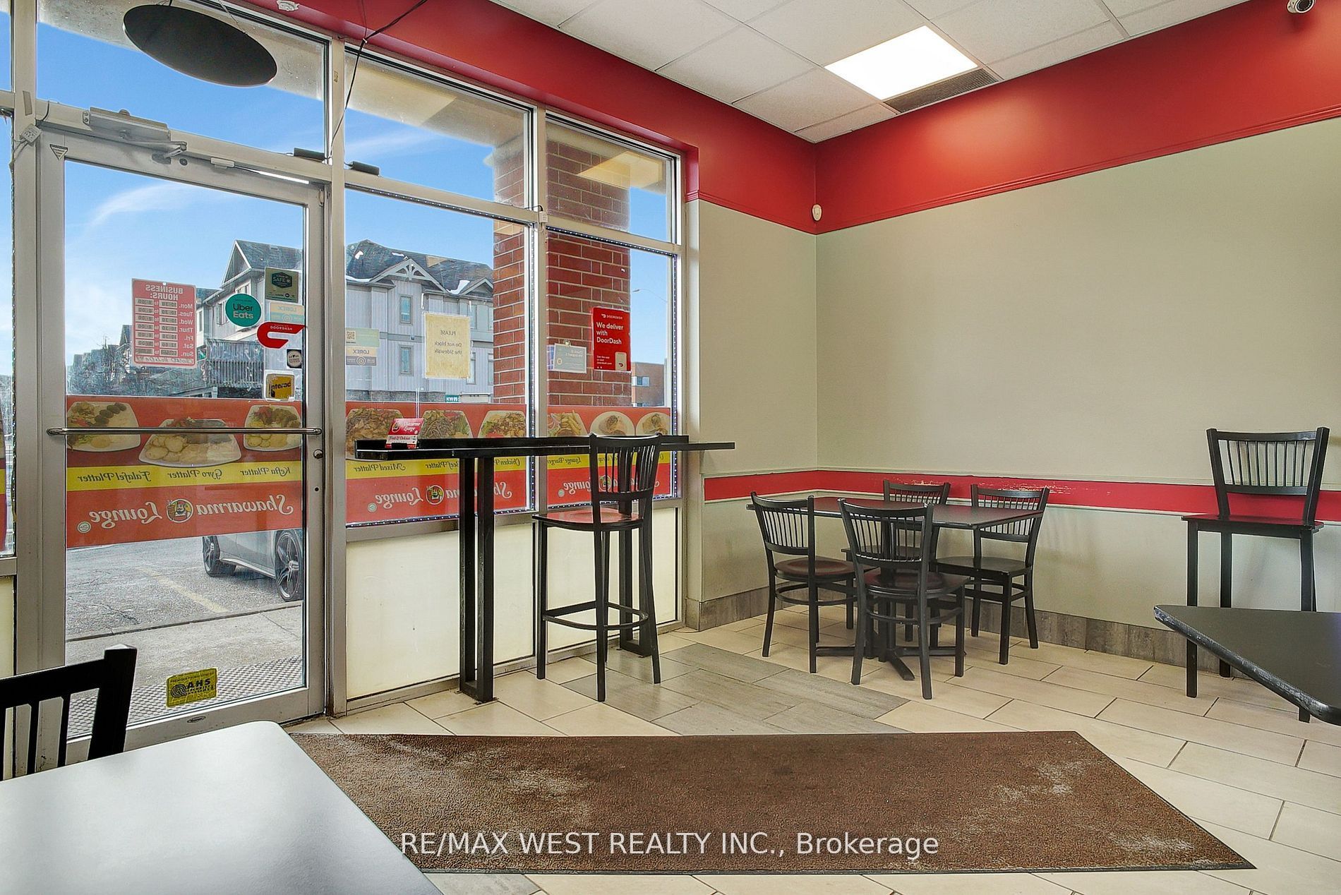 645 Laurelwood Drive D Property Photo 4