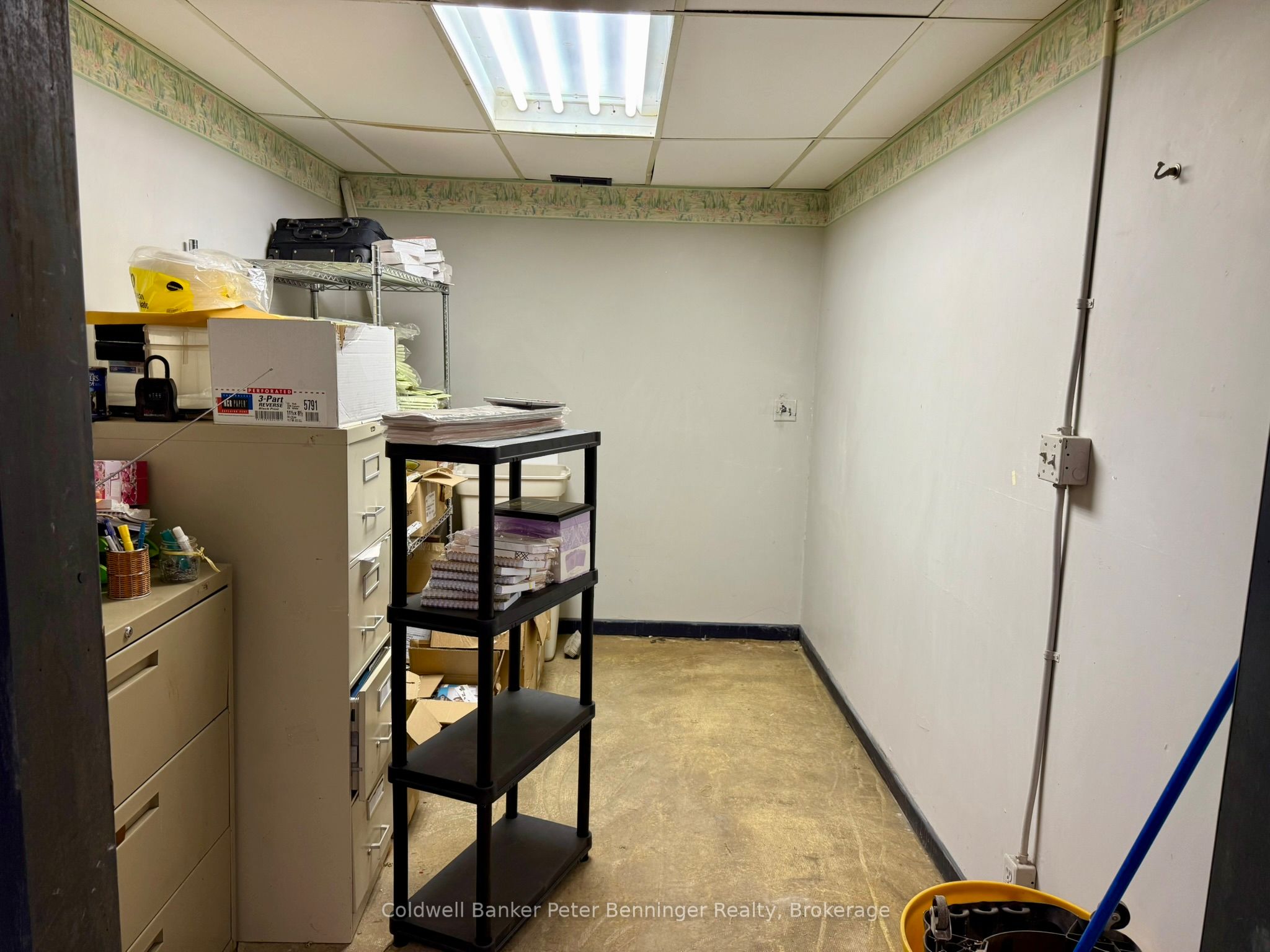 190 Elizabeth Street E 2 Property Photo 5