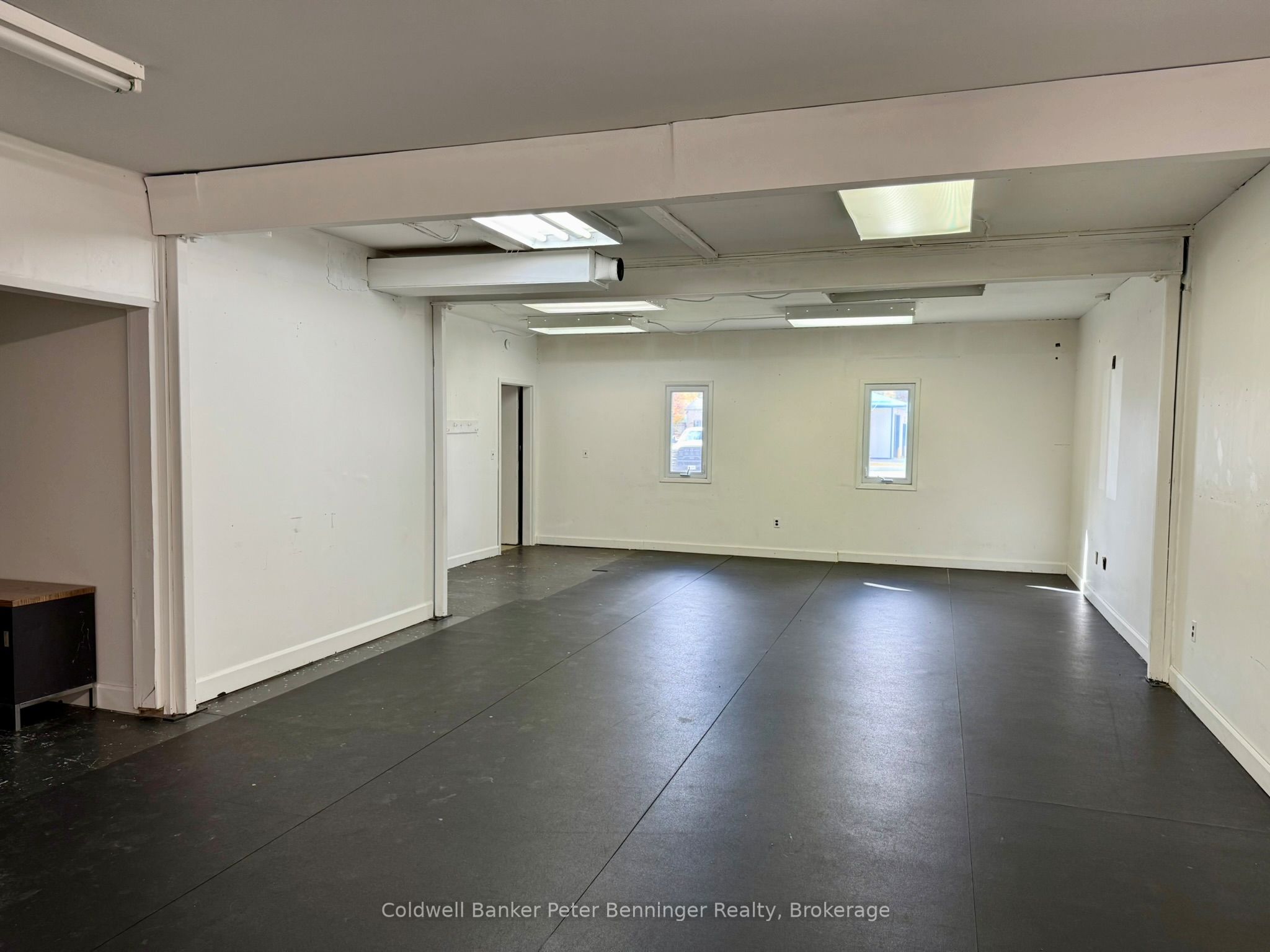 190 Elizabeth Street E 1 Property Photo 6
